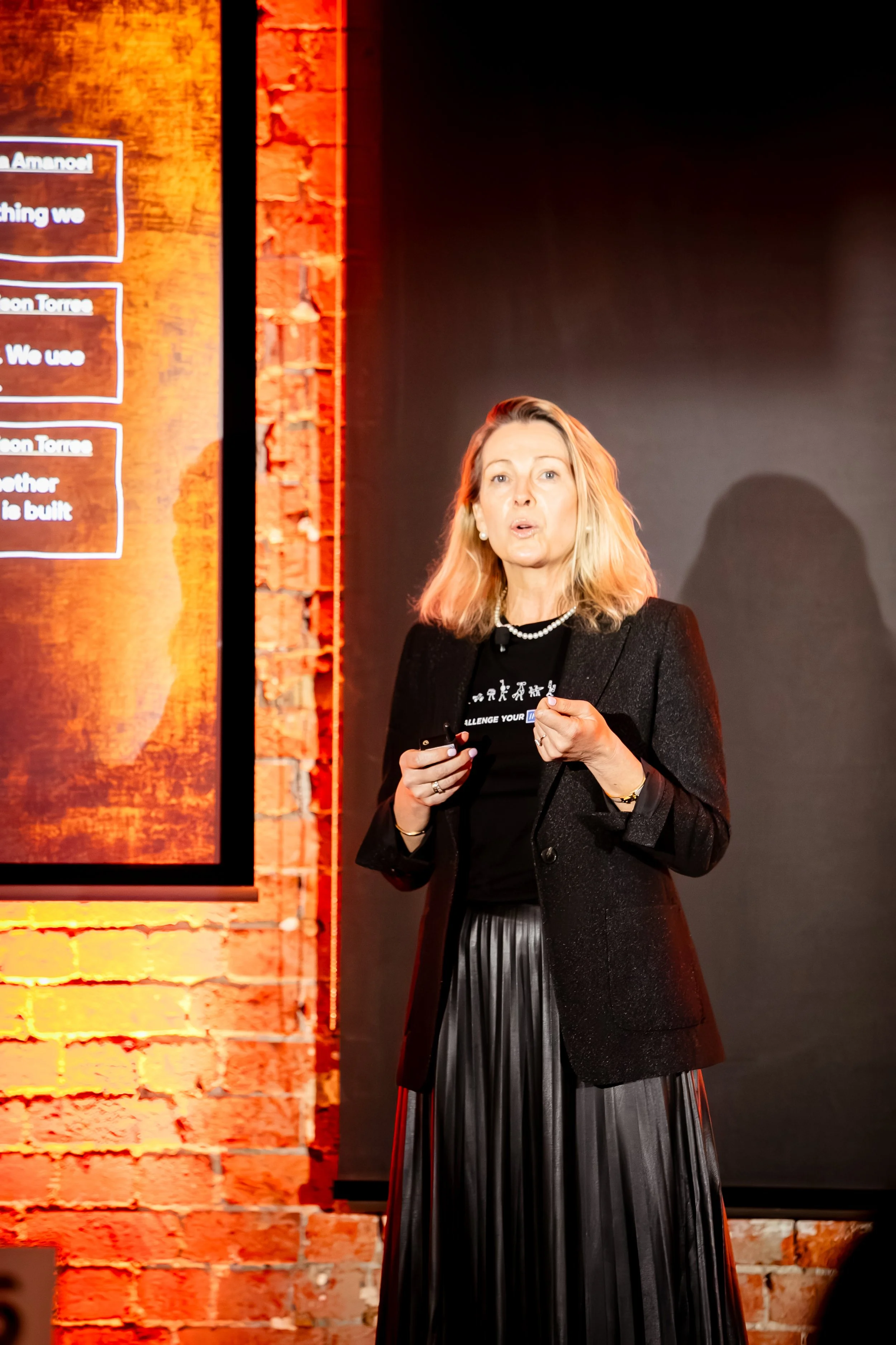 QUANTIUM | Melbourne Event Photographer: Discover why professional photography of internal training and strategy days strengthens company culture, employer branding and marketing assets.
