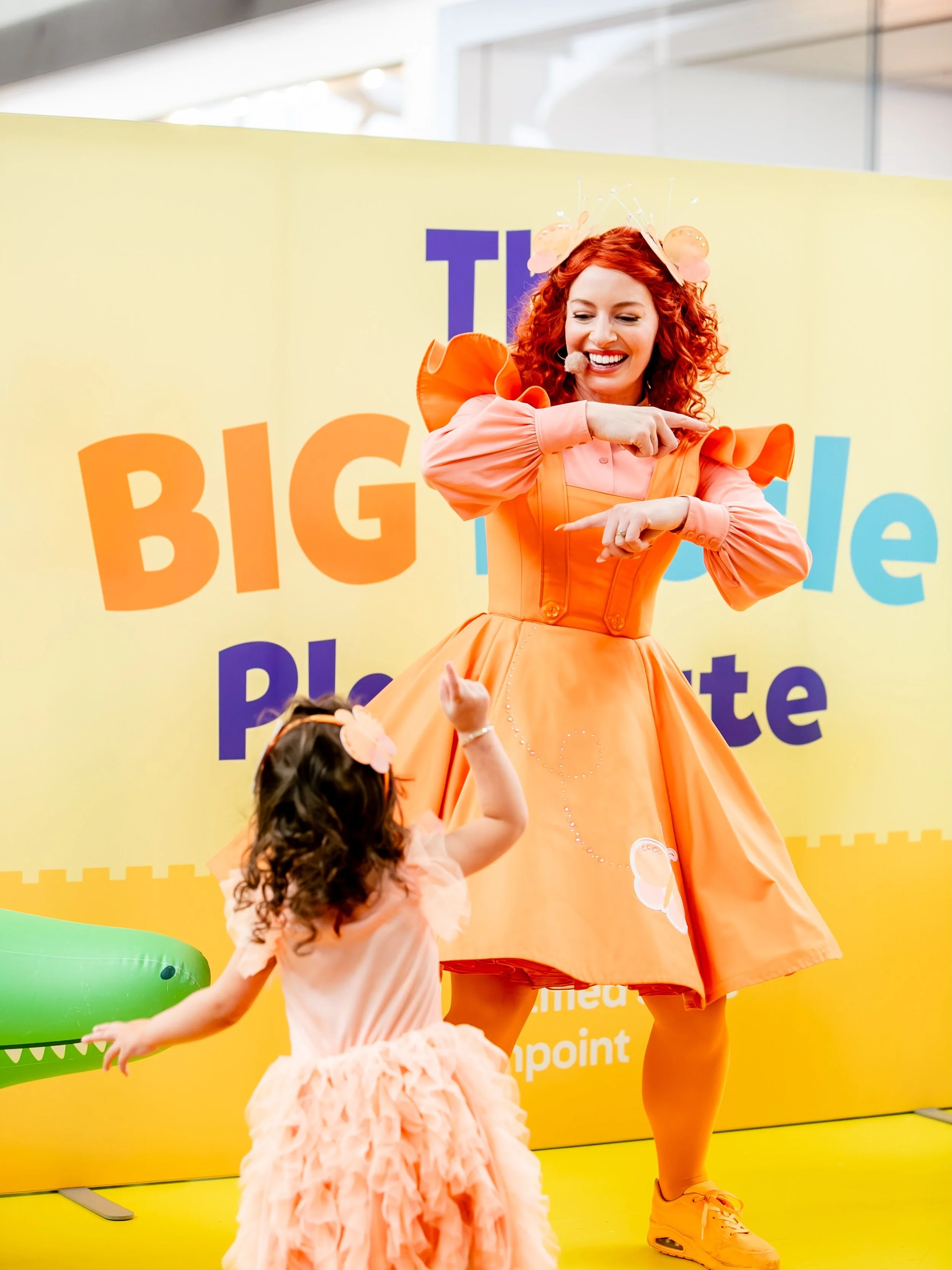 This week at @lego &lsquo;s #BigLittlePlayDate @highpointofficial something really special happened&hellip; And it wasn&rsquo;t just about the bricks. 

It was about the people who showed up believing that play matters. 

@stephclairesmith and Gen Mu
