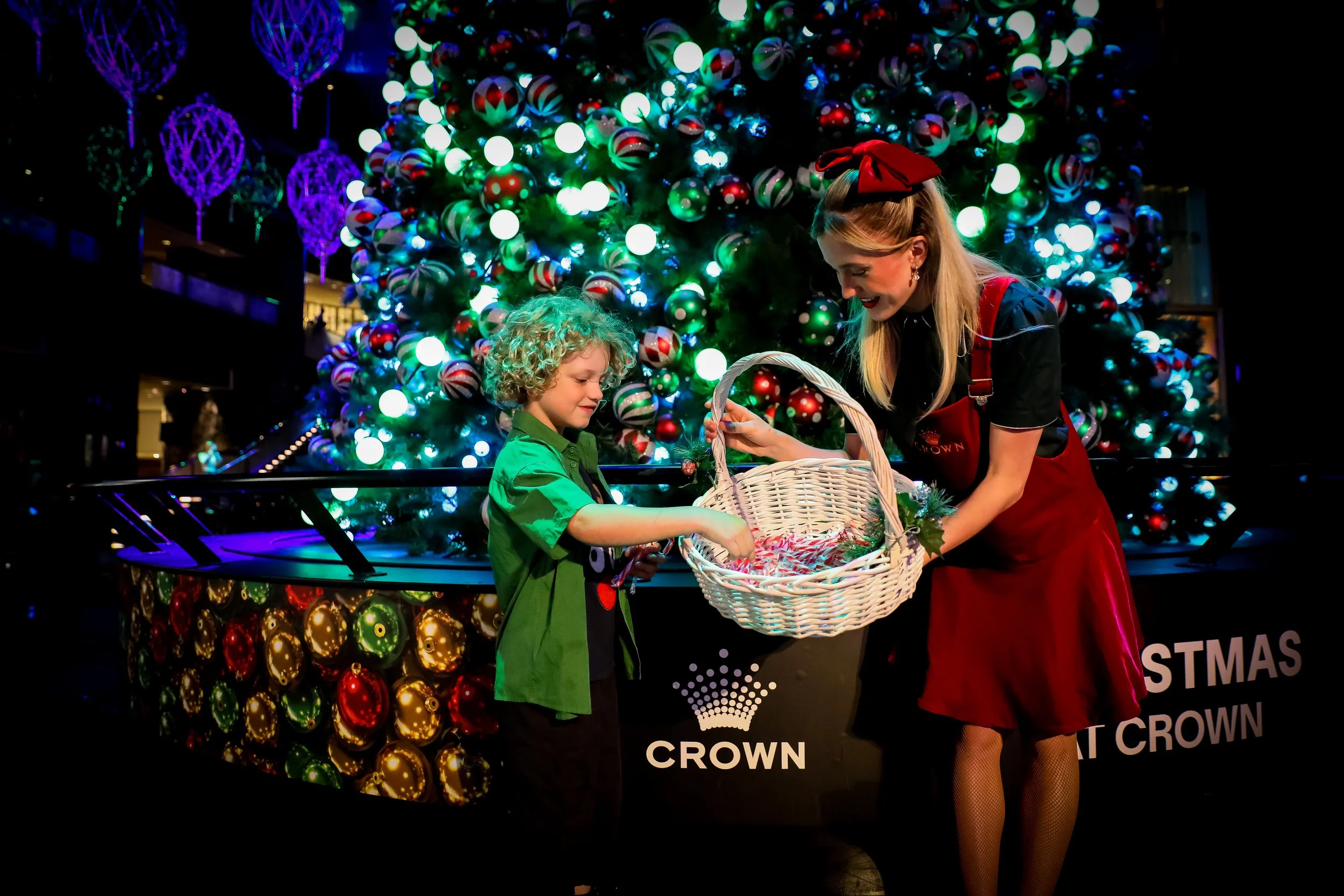 CROWN-CHRISTMAS-2024-12.jpg