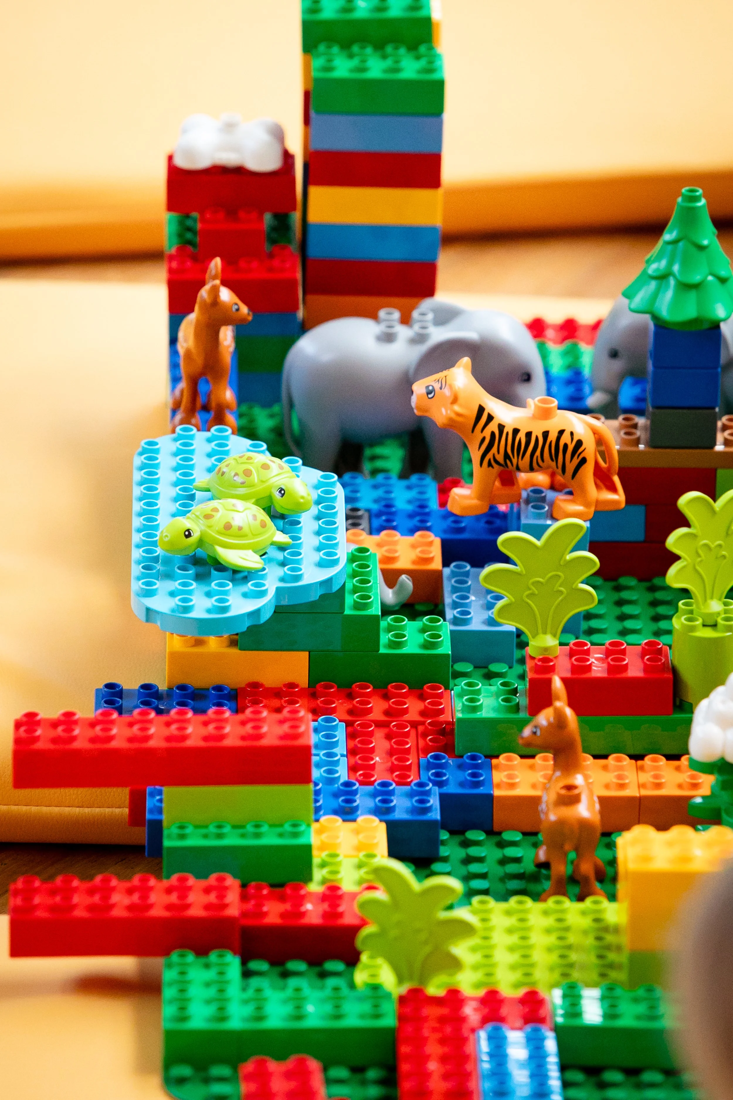 TOMMY-CREATIVE-MELBOURNE-EVENT-PHOTOGRAPHER-LEGO-11.08-69.jpg