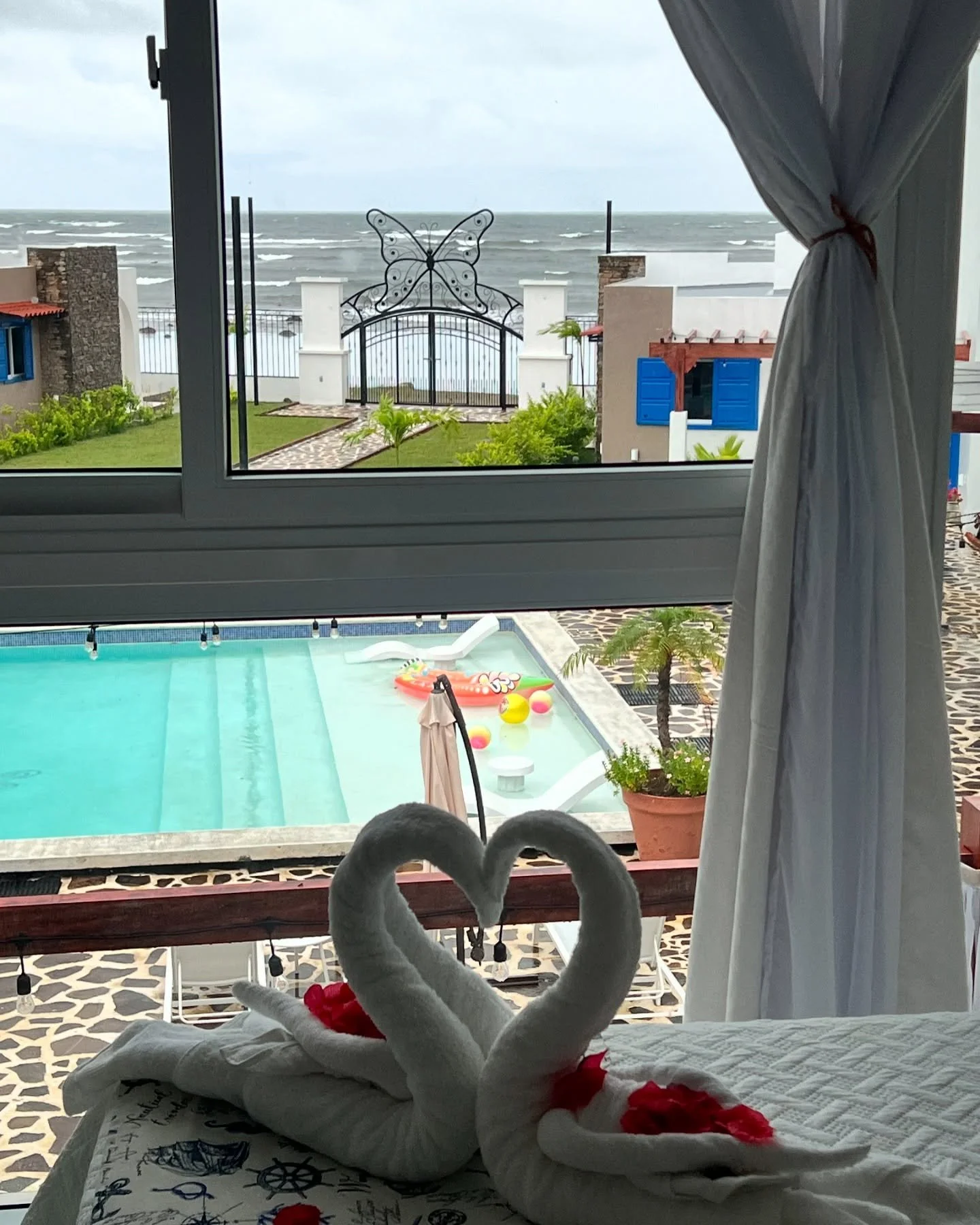 Cloudy with a chance of relaxation. #elsalvador🇸🇻 #elsalvadorimpresionante @mariposabeachofficial