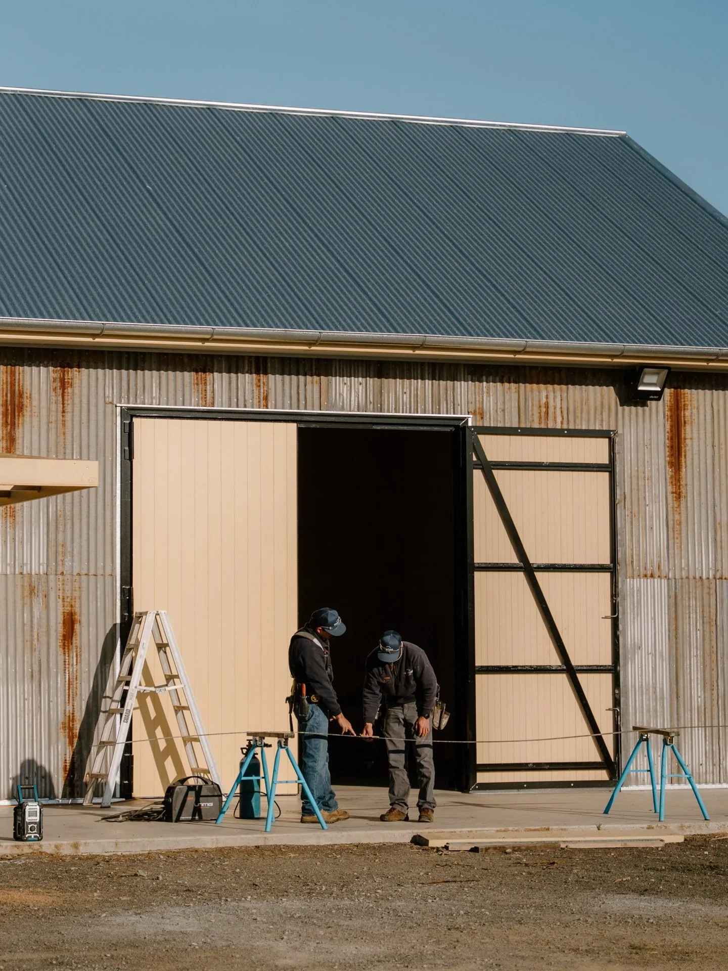 In case you missed it, we&rsquo;re hiring.

We&rsquo;re looking for experienced carpenters and furniture makers across Tamworth, Scone and surrounds.
If this sounds like you, get in touch today.

mableprojects.com.au/careers