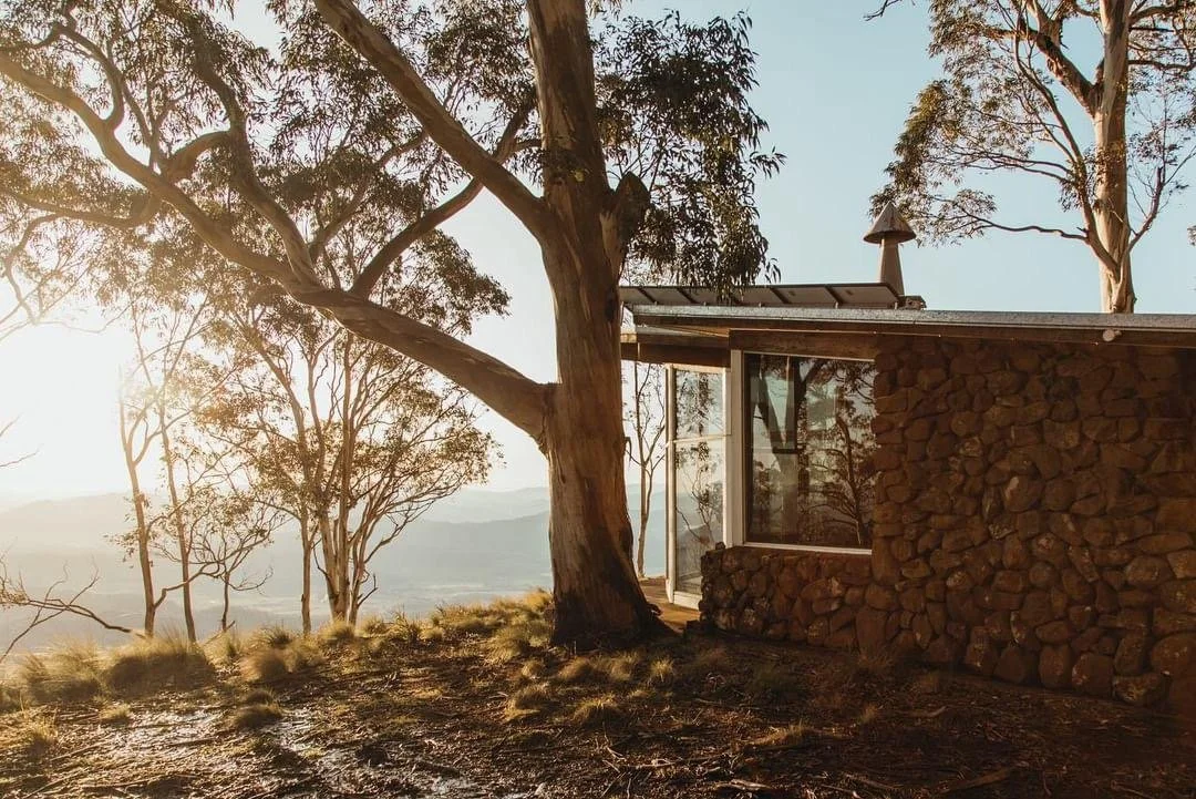 Woolooma Glass House  
Mount Woolooma, NSW