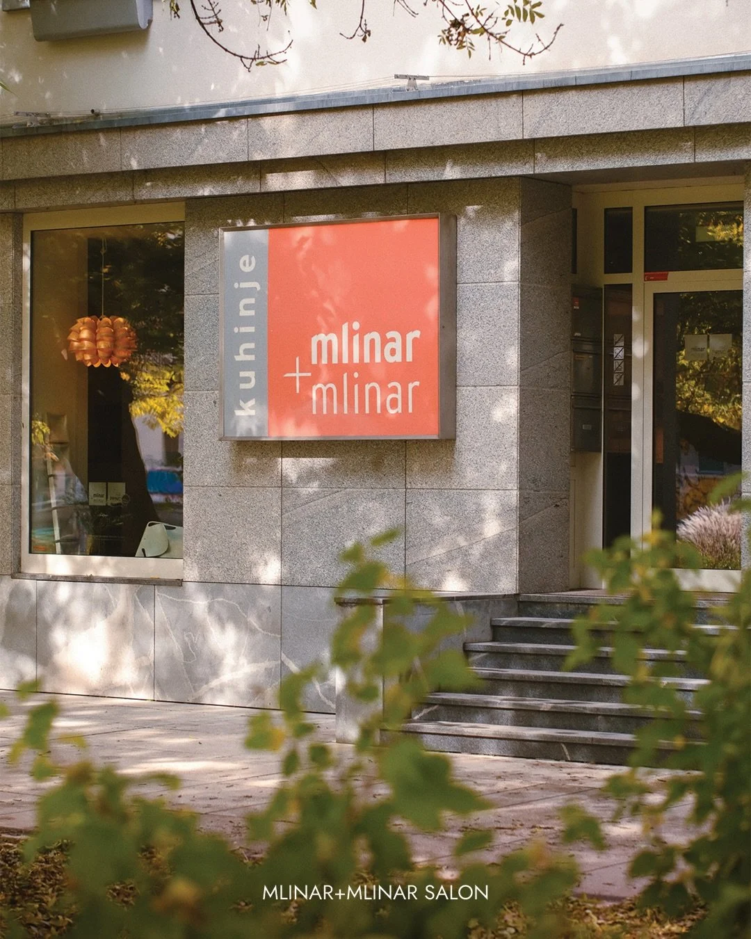 Za osebno svetovanje pri načrtovanju priporočamo, da si termin rezervirate vnaprej - povezava v bio.
_
#mlinarmlinar #mlinarmlinarkuhinje #kuhinjepomeri  #notranjaoprema #pohistvopomeri