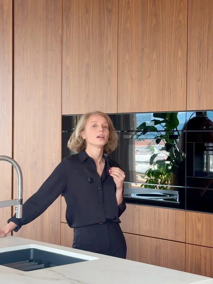 Z na&scaron;im svetovanjem pri izbiri in uporabi kuhinjskih aparatov poskrbimo, da va&scaron;a kuhinja postane enostavna za uporabo ter ustreza va&scaron;emu stilu kuhanja in življenjskemu ritmu.
_
#MlinarMlinar #mlinarmlinarkuhinje #kuhinjepomeri  #