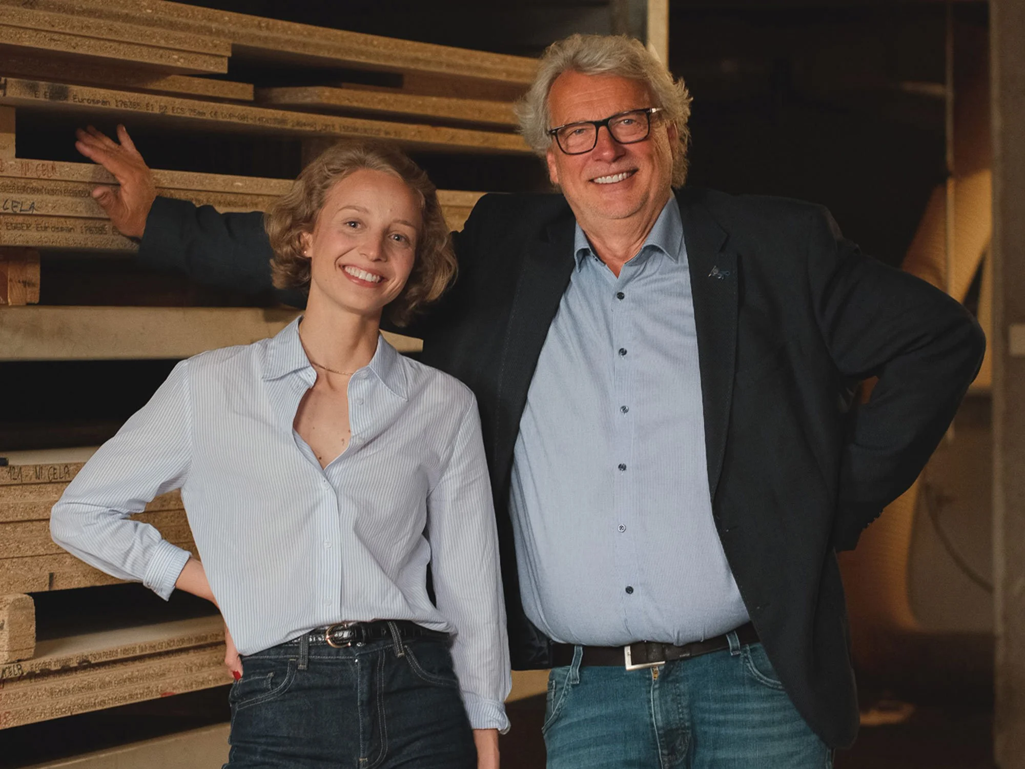 Družinska tradicija mizarskega in notranjega oblikovanja, oče in hči arhitekta