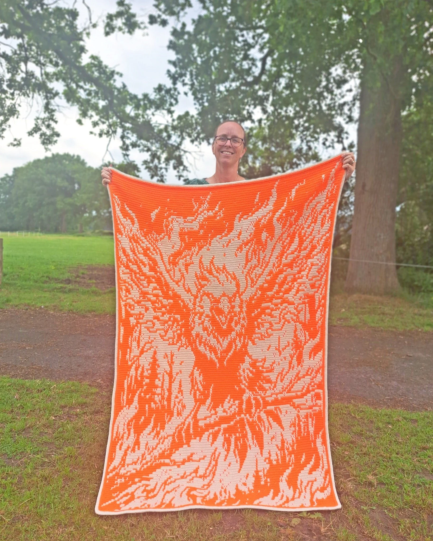 🧶NEW PATTERN!🧶
And the collection is up to EIGHT!! Yes, here is the eighth in my fantasy series of patterns: Flameborn Phoenix! 🔥
This pattern includes:
✅ Written pattern for left and right handed crocheters
✅ Charts for left and right handed croc