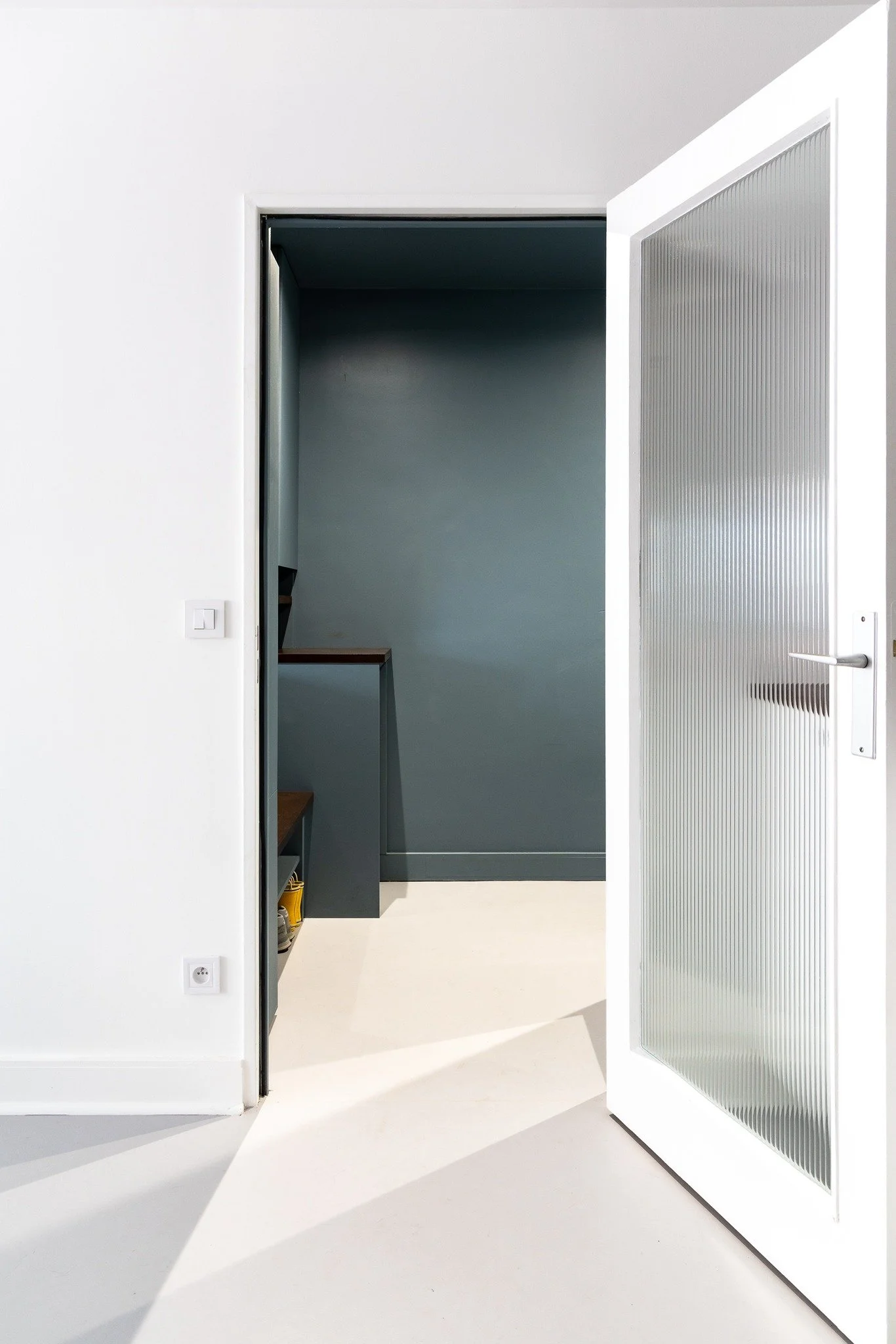 [Projet Meuniers] - R&eacute;novation compl&egrave;te d&rsquo;un appartement des ann&eacute;es 1970, Paris.

La mission, couvrant la conception architecturale et le suivi de chantier, s&rsquo;appuie sur une d&eacute;marche int&eacute;grant le r&eacut