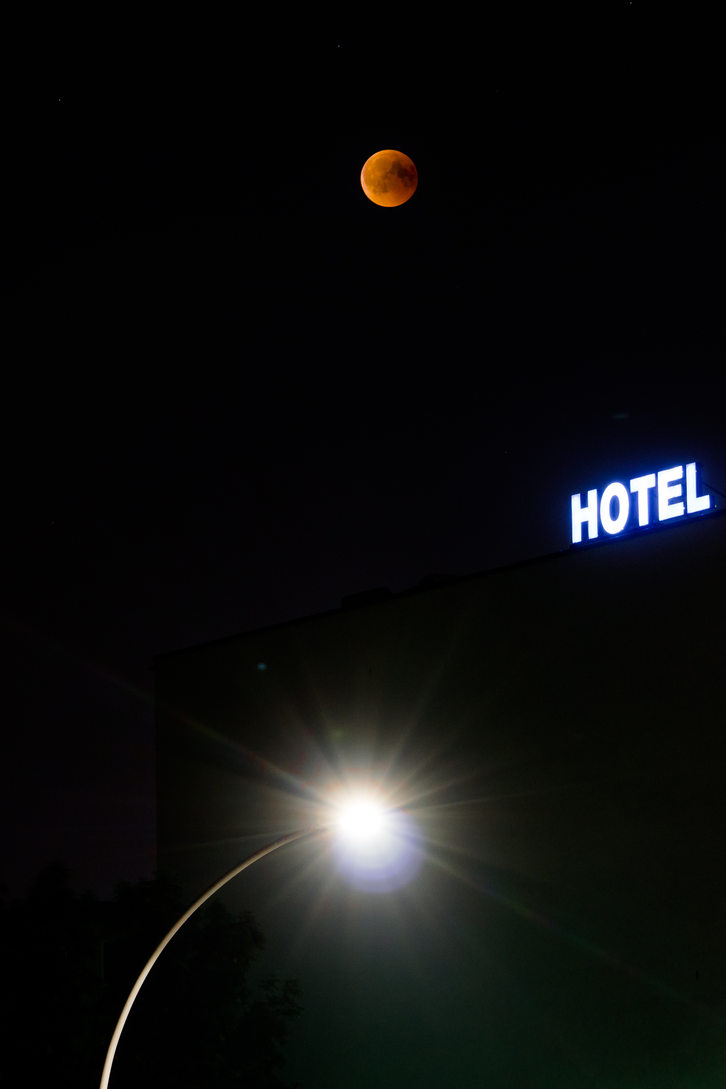 moon001.png