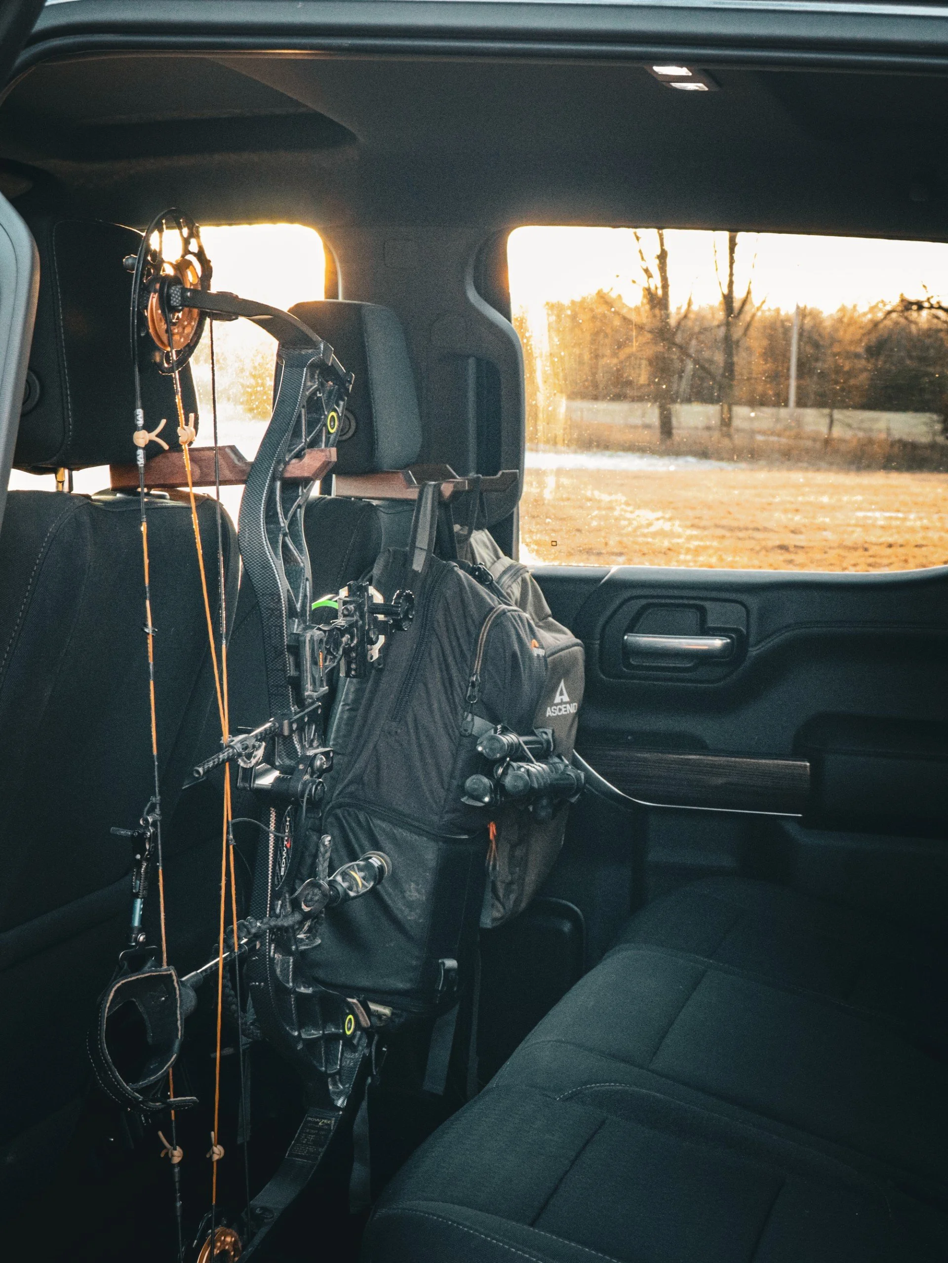 thumnail - bowbag hook.jpg