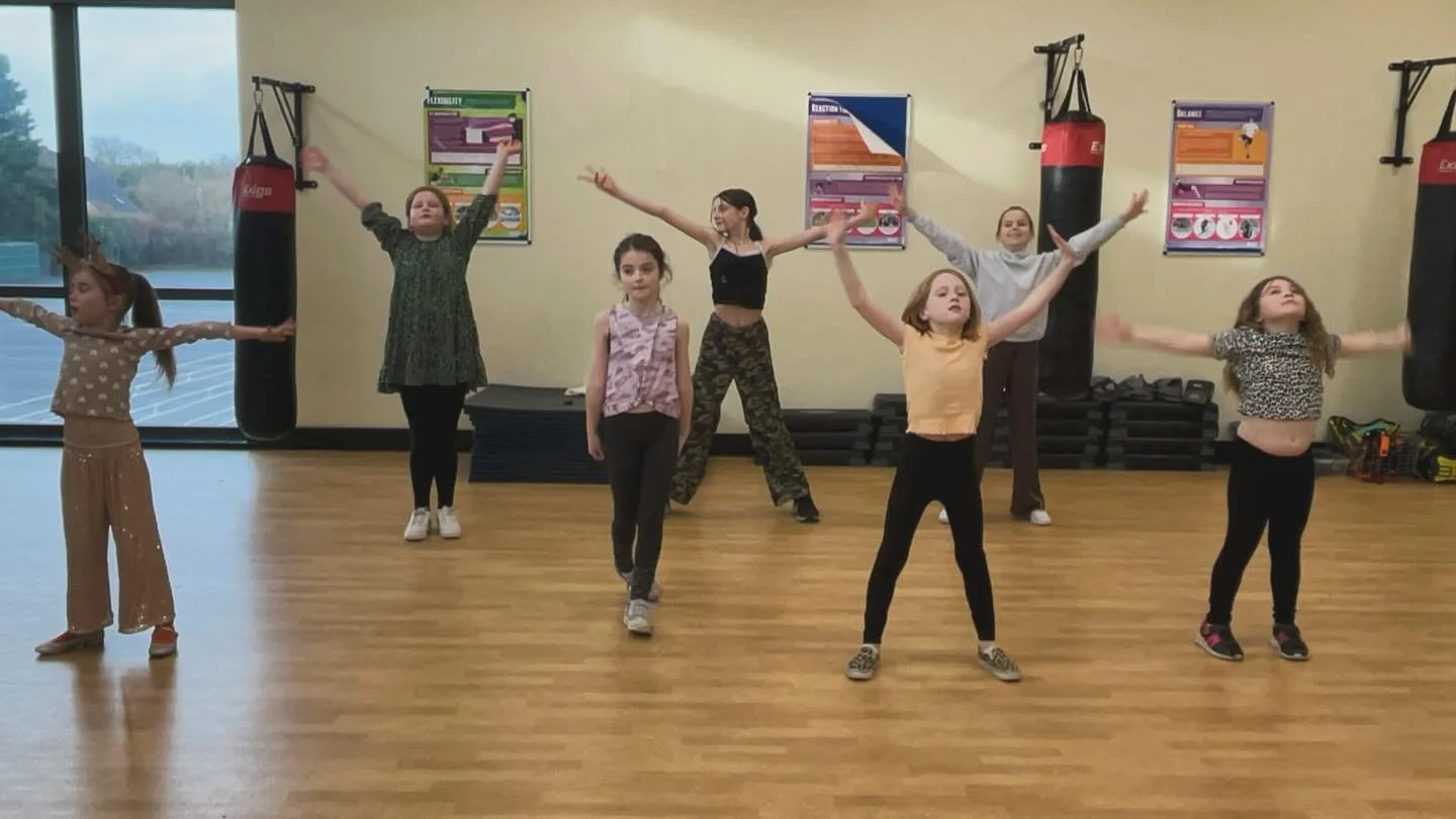 ✨What a day!! ✨You were all absolutely amazing 🤩 

Thank you for coming along today and making it so fun &hearts;️

Have the BEST Christmas 🎄⭐️&hearts;️ 

#christmasdance #dancefun #christmasfun #danceday #funday