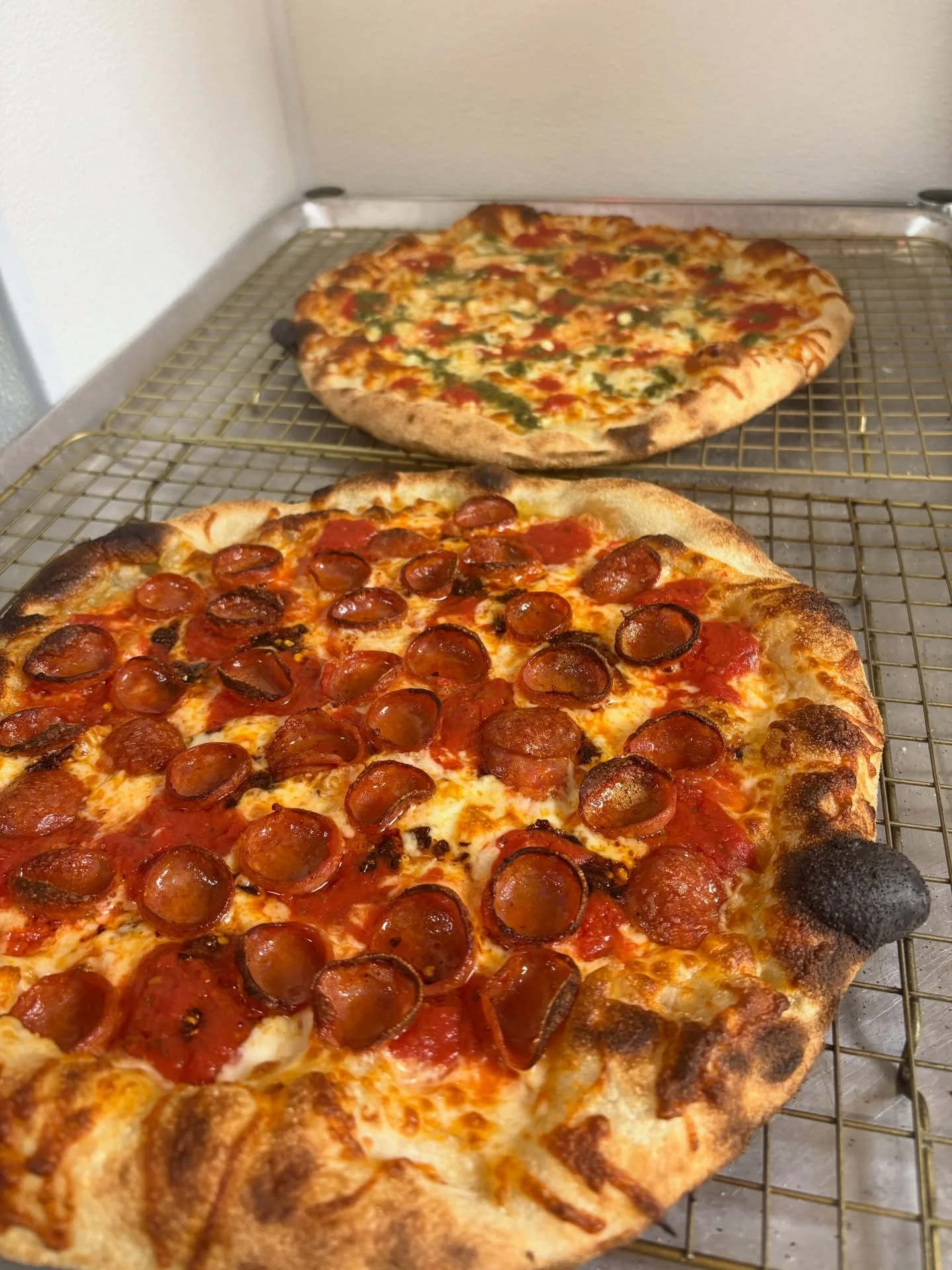 Happy Monday, pizza fam! 🍕

We&rsquo;re open today 11&ndash;9 (or &rsquo;til we run out!)
Cheese &amp; Pepperoni slices from 11&ndash;3
$6 +tax gets you a slice + a pop or dip!

Also on deck:
🤍 The Alfredo Banger
🟥 DSP (Detroit Style Pizza)

As al