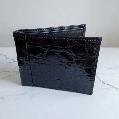 Why Choose a Genuine Crocodile Leather Wallet in a Mass-Produced World