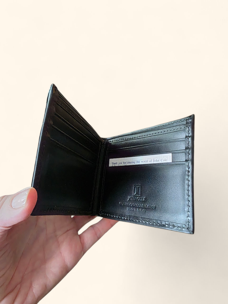 summit-selva-genuine-crocodile-leather-mens-wallets-fashion-gloss-black-flank-luxury-artisan-interior-two-piece.png