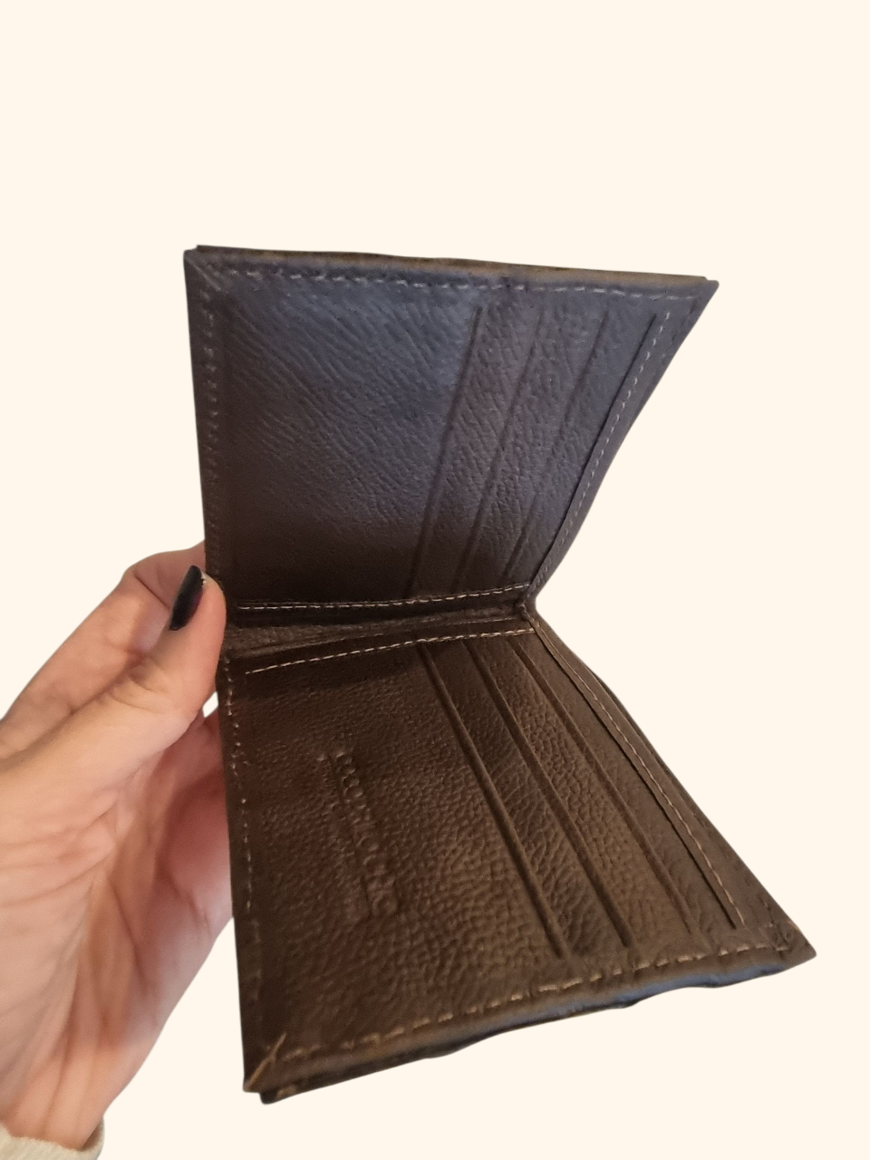 summit-selva-genuine-crocodile-leather-mens-wallets-fashion-vintage-brown-tail-luxury-artisan-exterior-single-piece-interior.png
