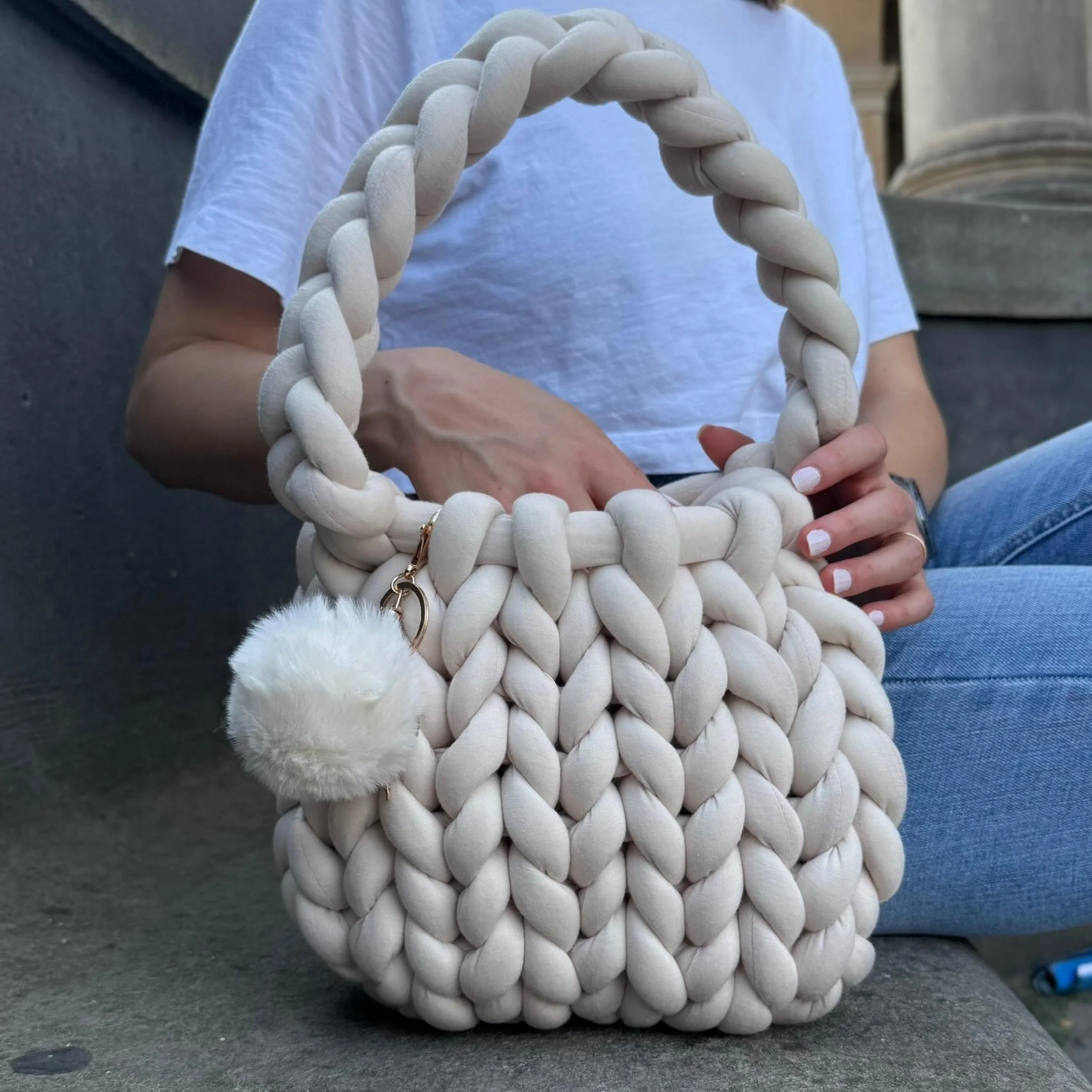Beige Chunky Knit Tote – Handmade Marshmallow Yarn Shoulder Bag – Soft & Stylish Everyday Accessory