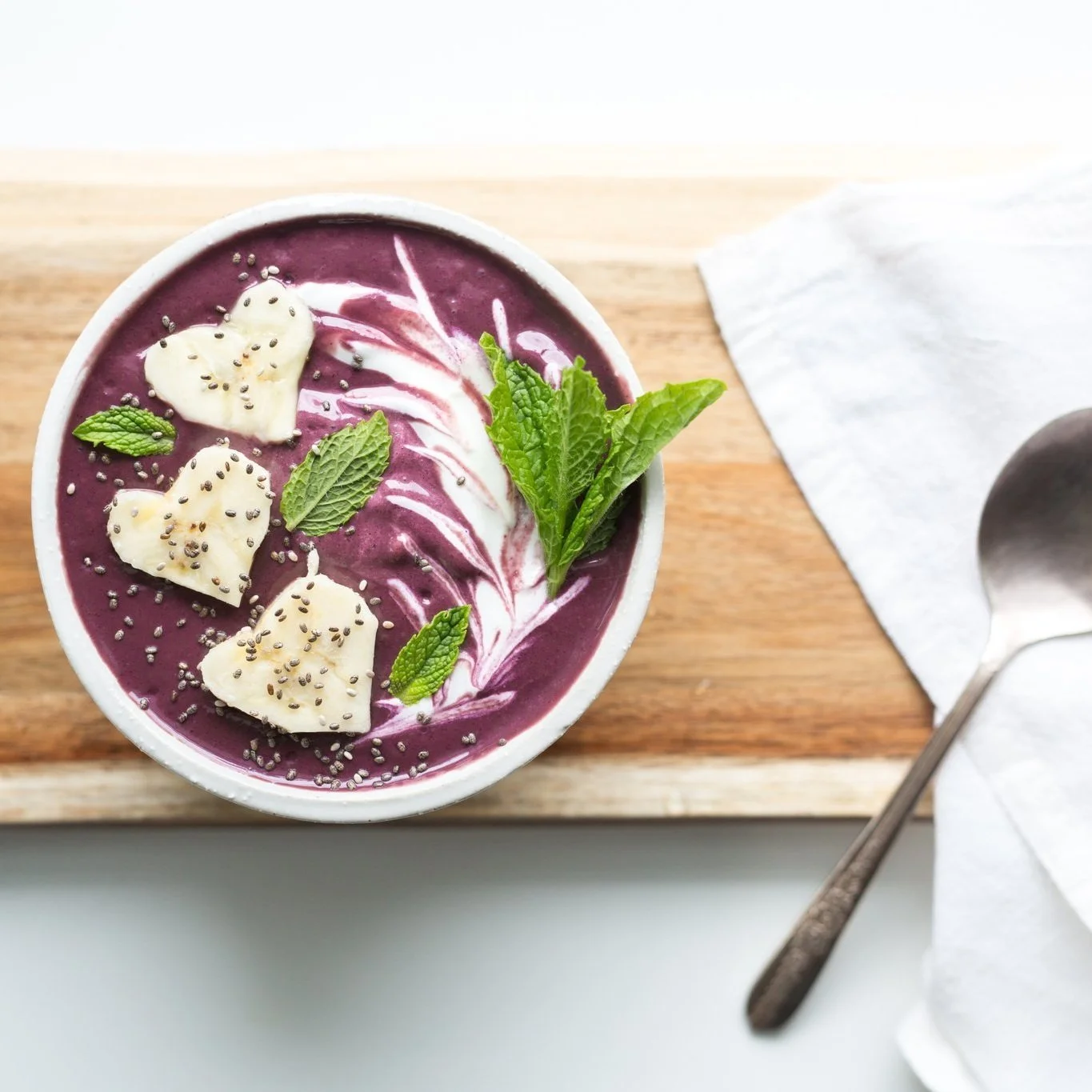 How to Balance Blood Sugar for Stable Energy and Hormonal Health in Women