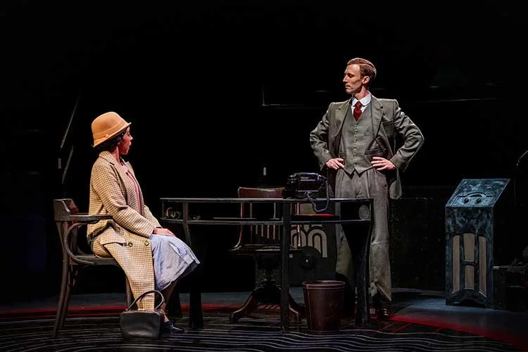 Review-A-Leap-In-The-Dark-New-Vic-1.jpg