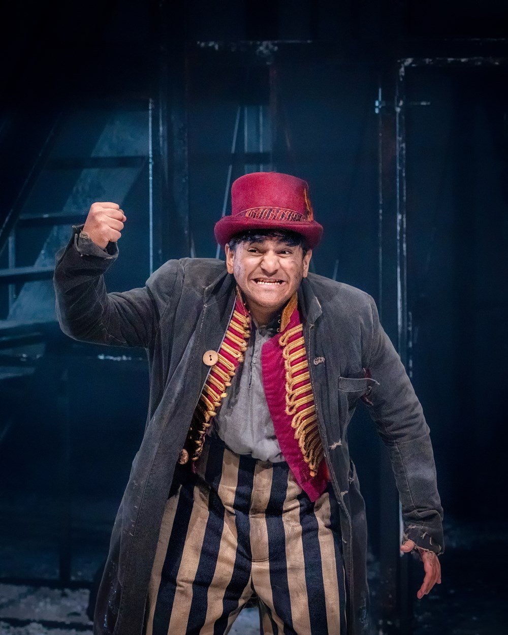nadeem-islam-artful-dodger-in-oliver-twist-photography-by-anthony-robling.jpg