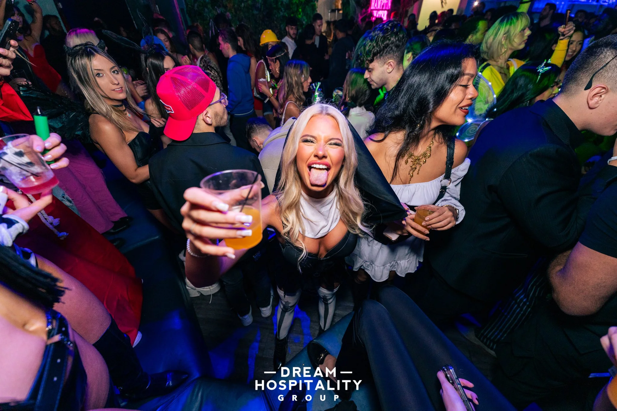 Experience Halloween Weekend at Harbor NYC with rooftop views, haunting décor, and NYC’s most stylish crowd dancing under the stars.