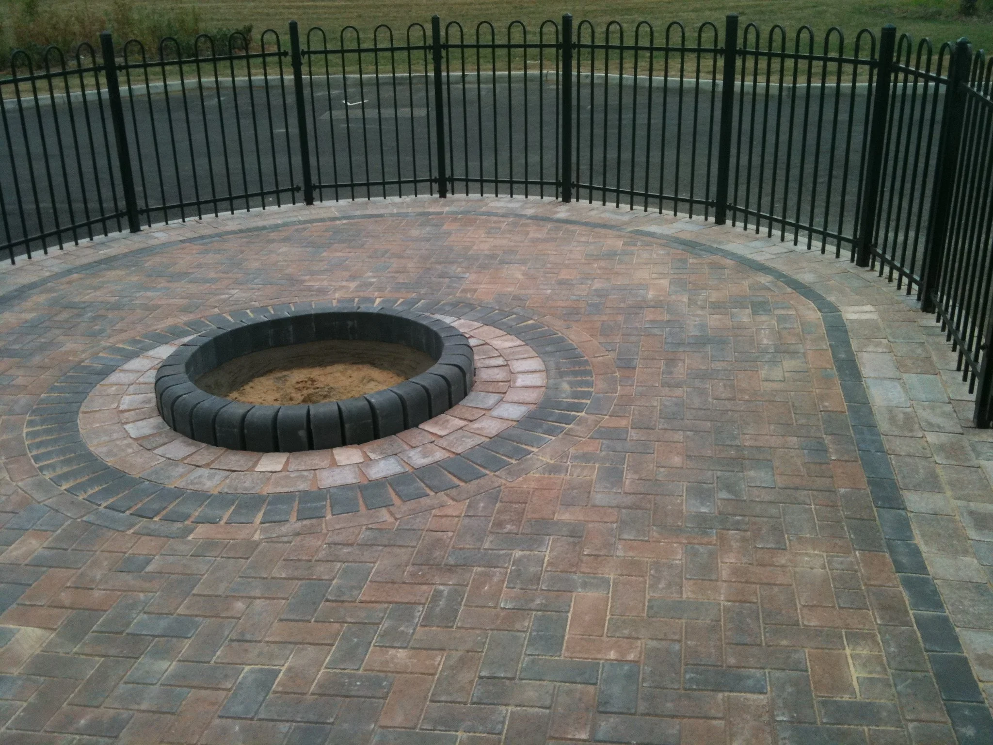 block-paving-front-garden-feature.jpg