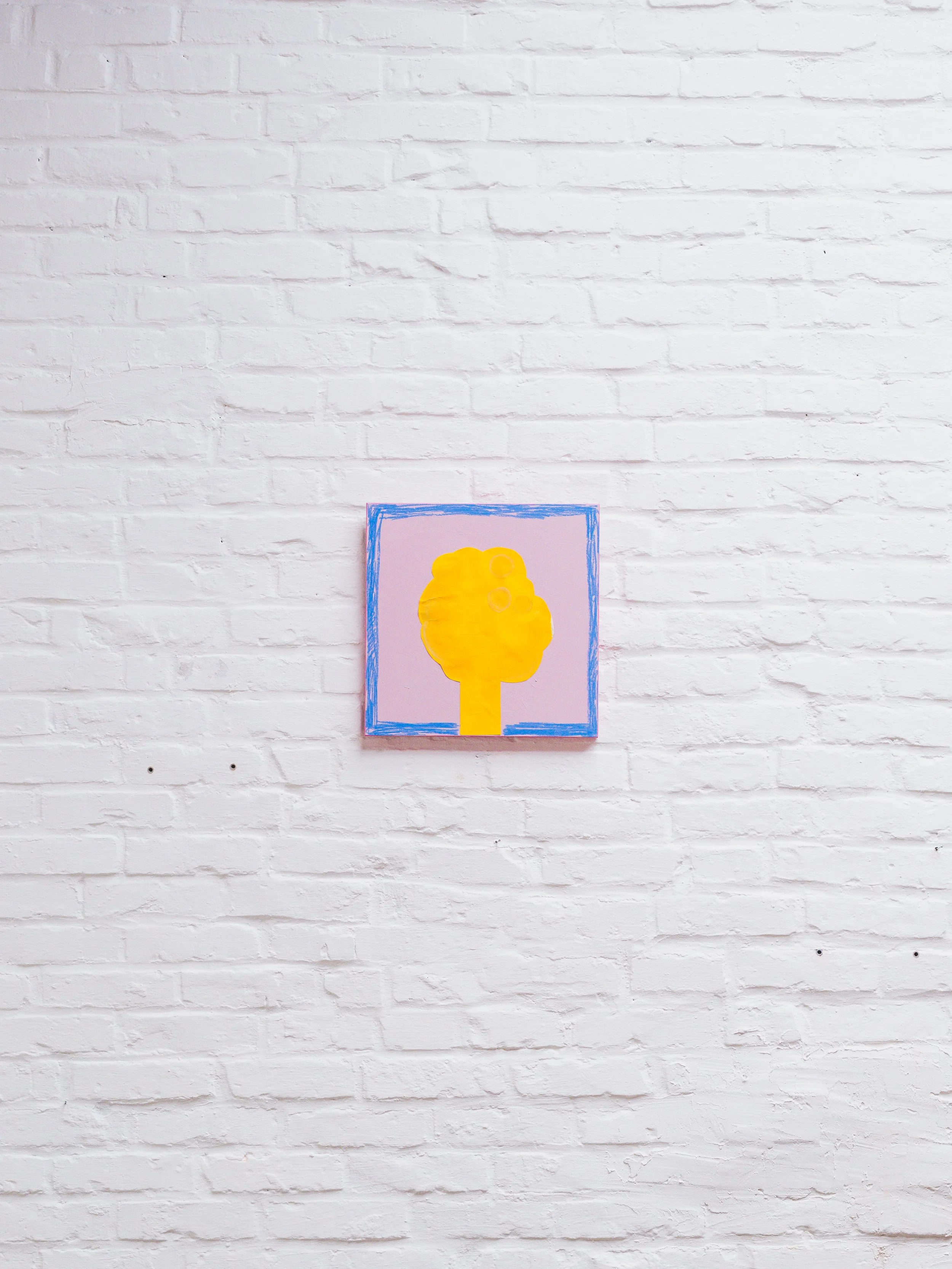 geel boompje, 2025 / collage, oliepastel en acryl op MDF / 30x 30 cm