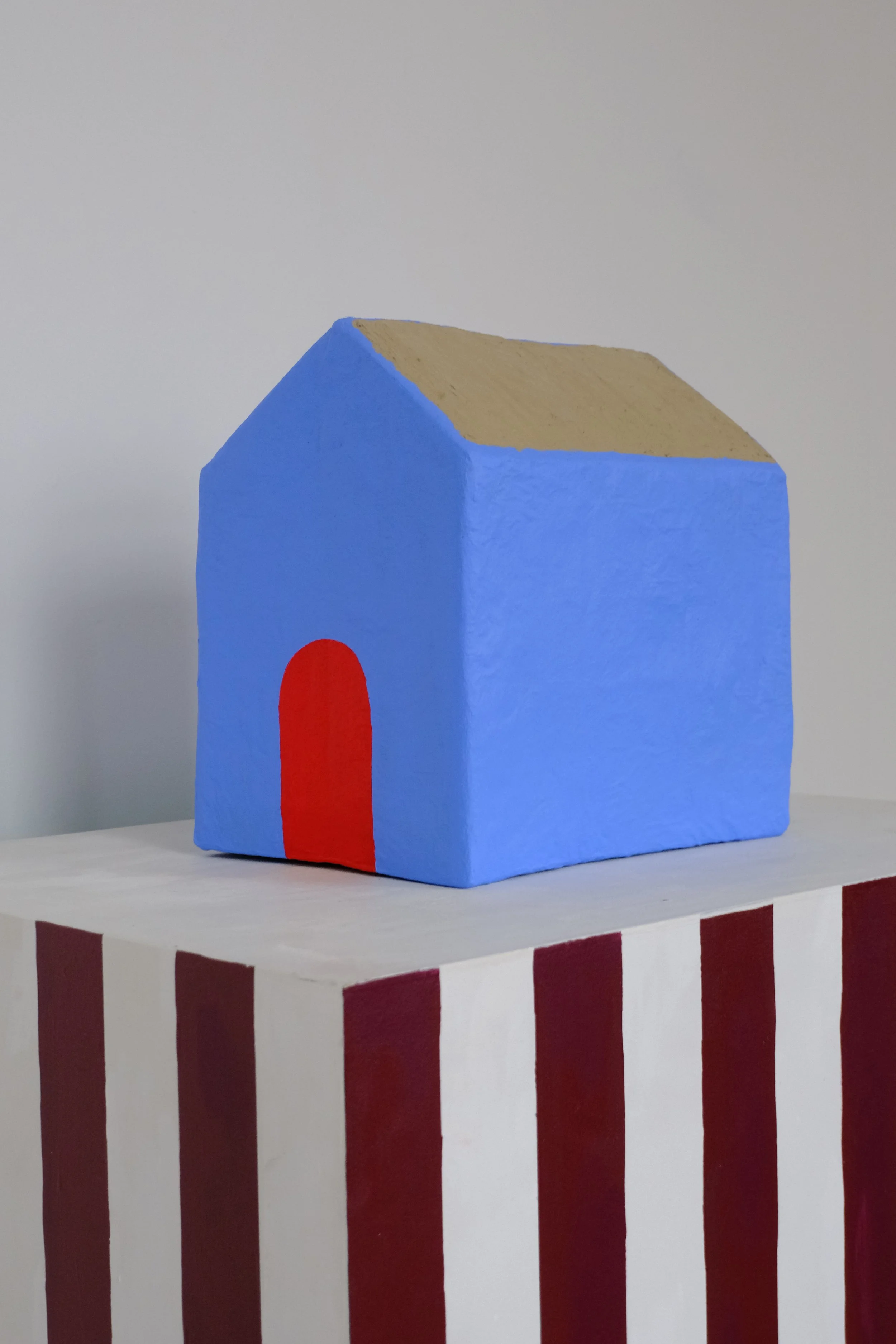 rode deur, 2026 / acryl, vetrijk en papier maché / prijs op aanvraag