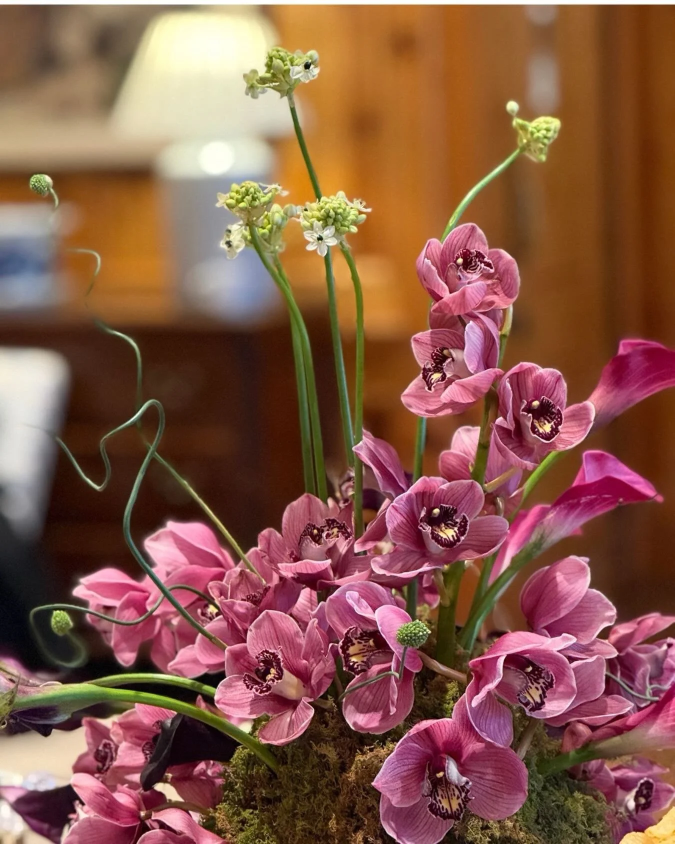 Shaken. Styled. Served. 

We had so much fun partnering with @k.interiors.studio studio for this martini moment meets osyter and caviar affair - all in support of @cometothetablenc benefiting @bedsforkids. 

Good design. Great company. Even better ca