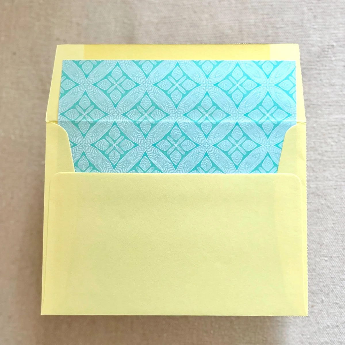 a7-happy-mother's-day-envelope-liner.jpg