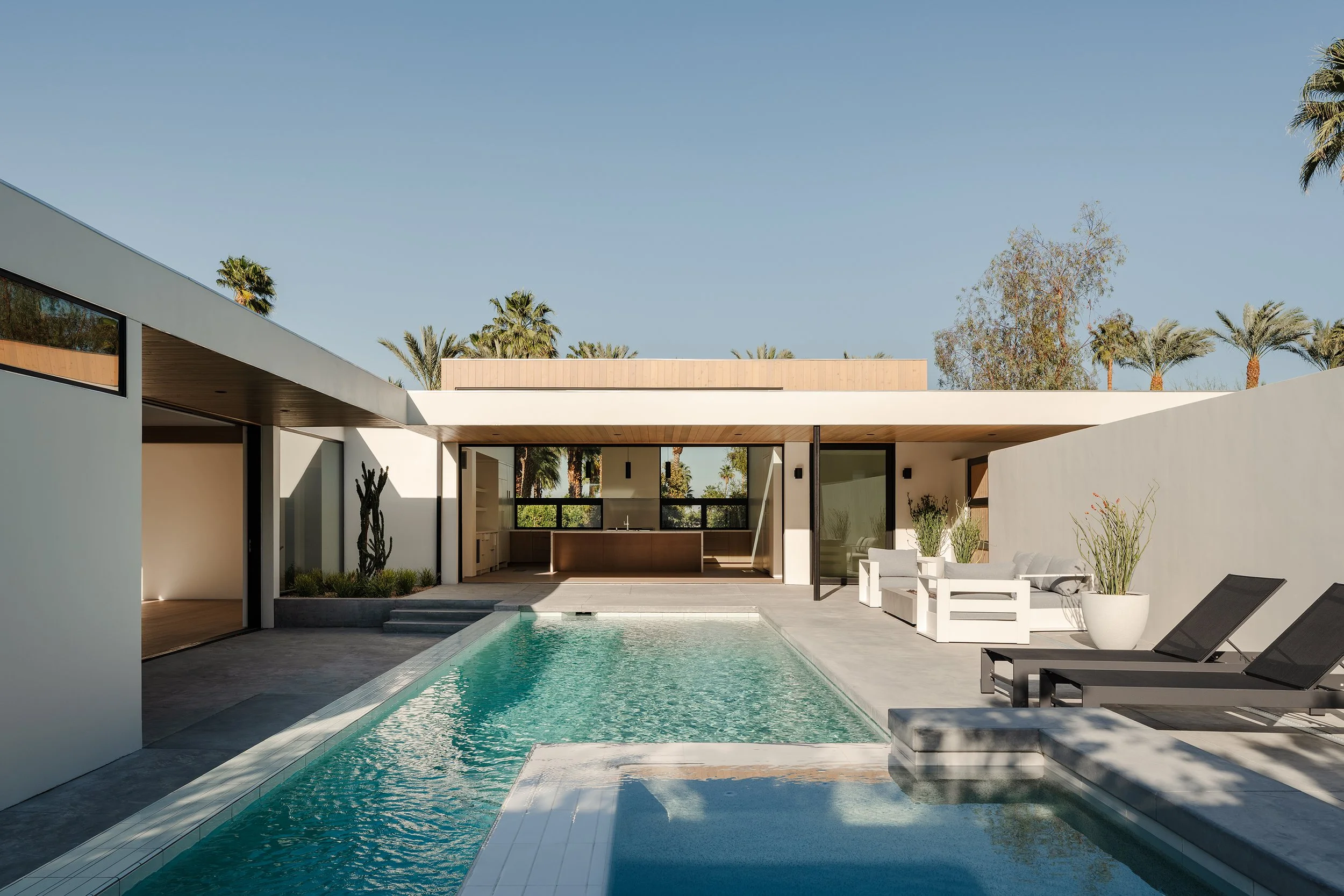 Crestview Exterior 6.jpg
