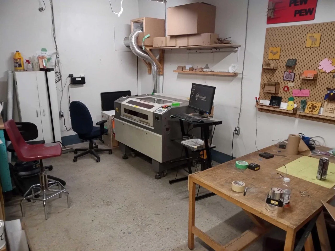 Laser cutting machine