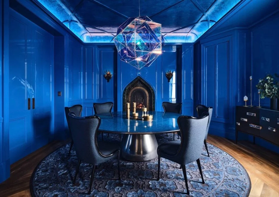 A dining room that stops you in your tracks.
Wrapped in deep, saturated blue, this space is equal parts dramatic and intimate&mdash;where material, light, and form come together to create a true moment.
From here, the story unfolds into a layered kit