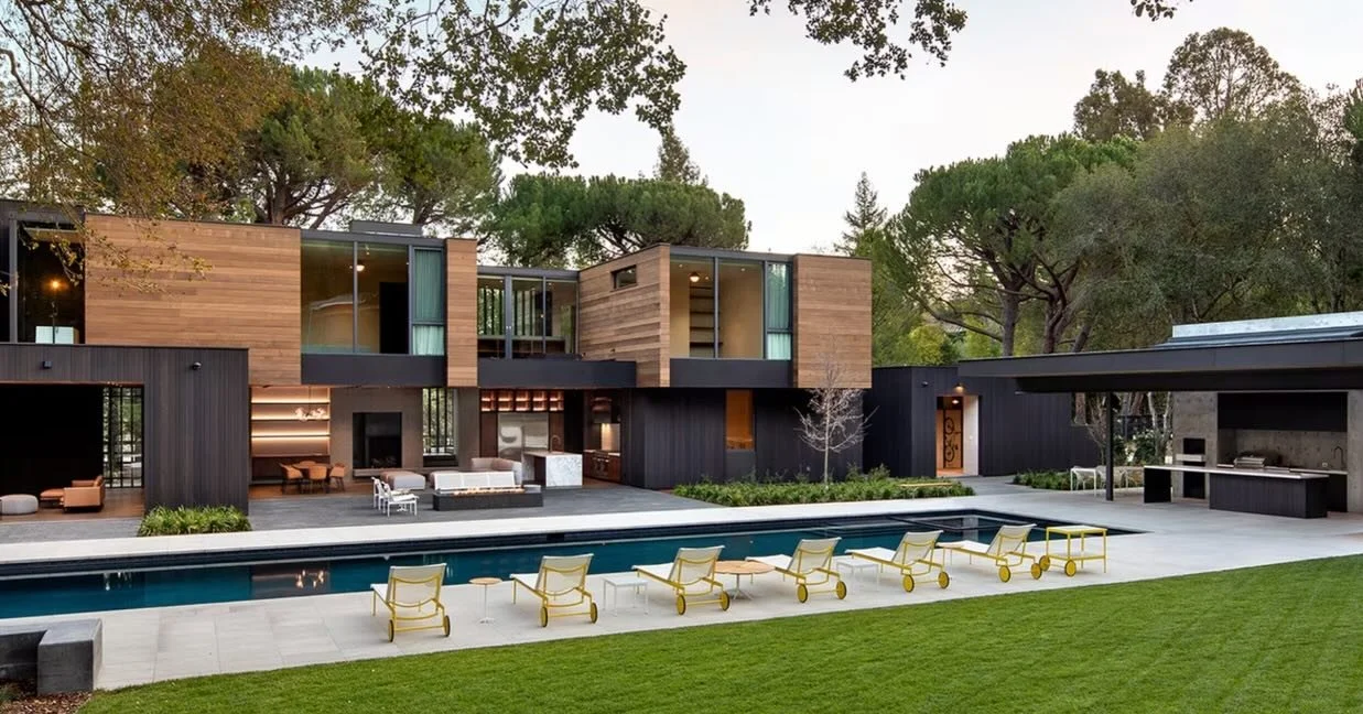 Weekend ready.
Spaces like this remind us how much warmth and ease natural wood can bring&mdash;blurring the line between indoors and out.

Builder @lencioniconstruction 
Architect @arcanumarchitecture