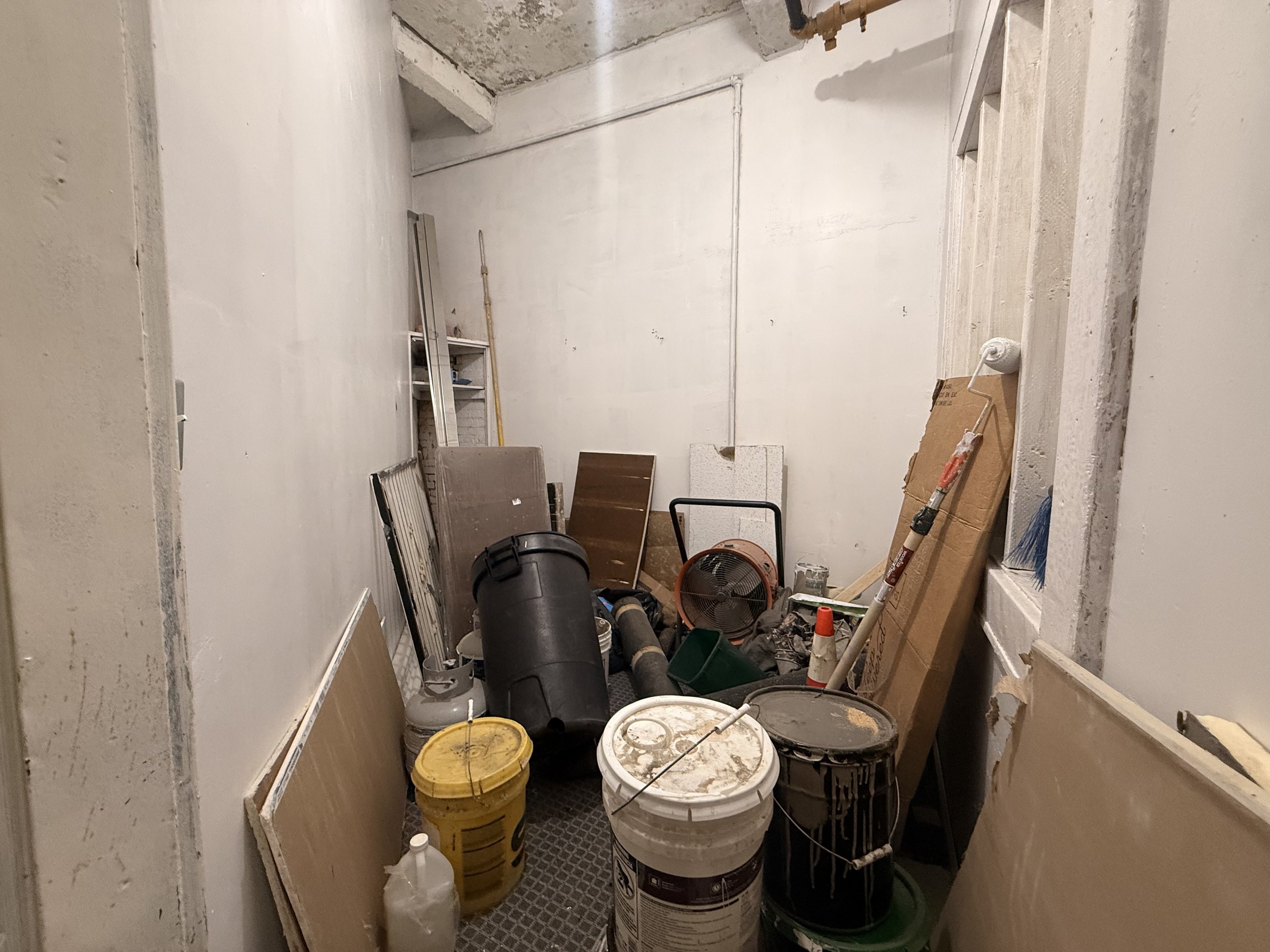 vacant-space-side-room-5.jpeg