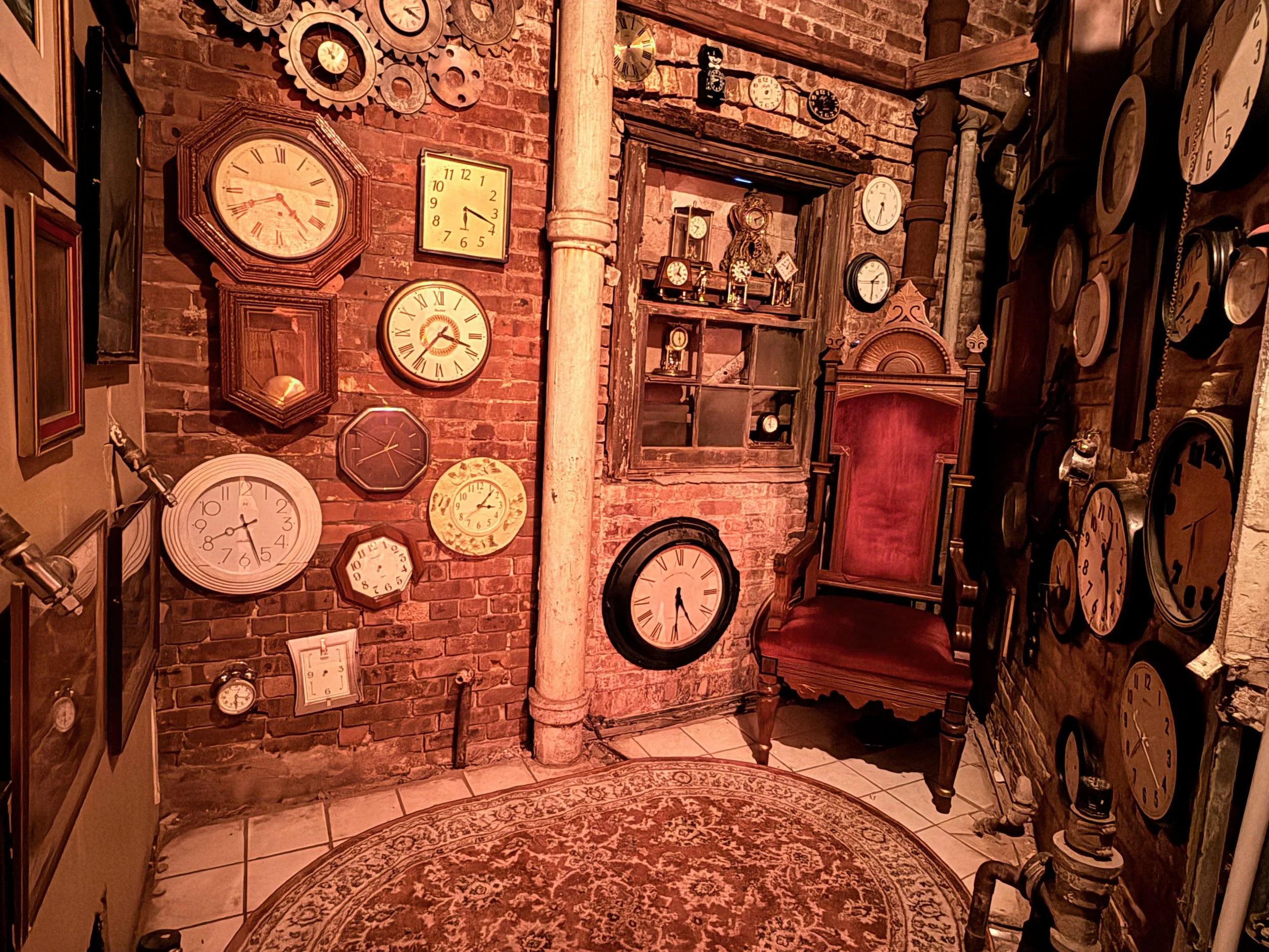 clocks_thrones_brooklyn_warehouse.jpeg