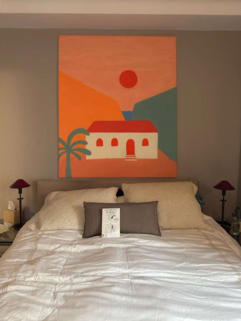 The painting arrived at its final destination and lives in a beautiful warm and very artsy apartment in Manhattan now. So happy to know its in good and loving hands.

House Of Sun 
125 cm x 150 cm
Acrylic on canvas
Portugal 2025

#houseofsun #peace #
