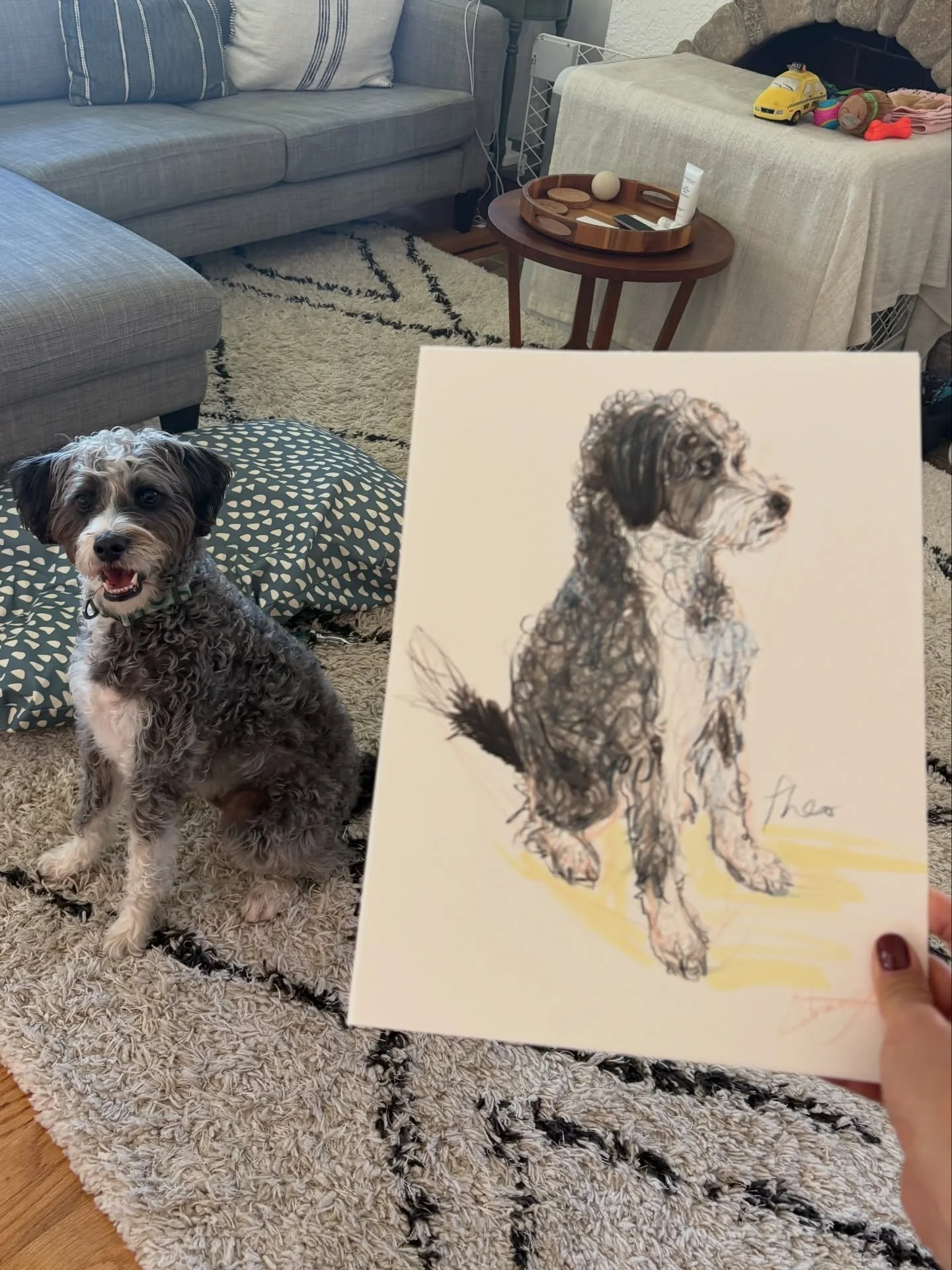 March #photodump!
Here are some snaps from home 🇺🇸

1-2 Drawing of Theo, my cousin&rsquo;s dog 🐶 
3 My local beach 🤍
4 Got my tacos 🌮 
5-6 Joshua tree
7 Ladies night in Pioneertown 🤠
8 Hiking hot springs in Arizona
9-10 Valley of Fire
11 Vegas 