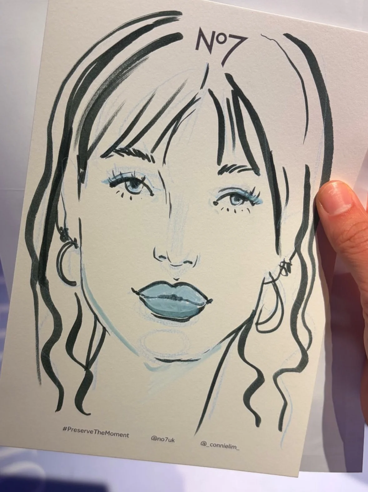 A few snaps from @no7uk black line drawing with a bit of 💙 5 mins each #lifedrawing #liveevents #linedrawing #sketch 
As always @lipstick_agency 🤍