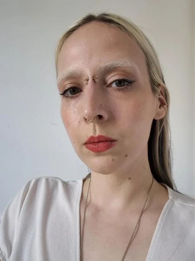 🎨 Clothed Life Drawing Session with a Live Model at my studio! Saturday 28 February 12-3pm 👗✏️