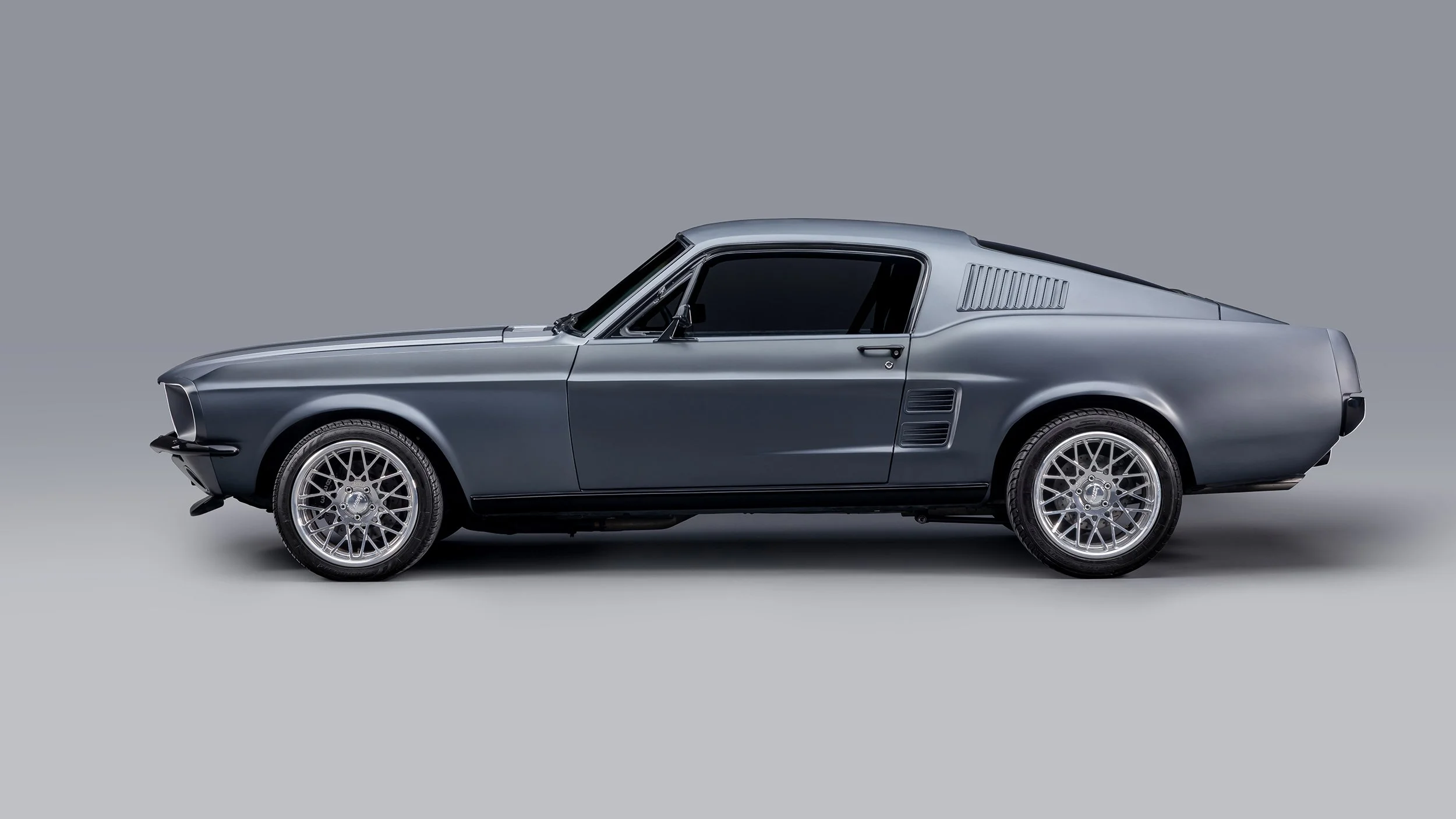 mustang fastback 67 noleggio