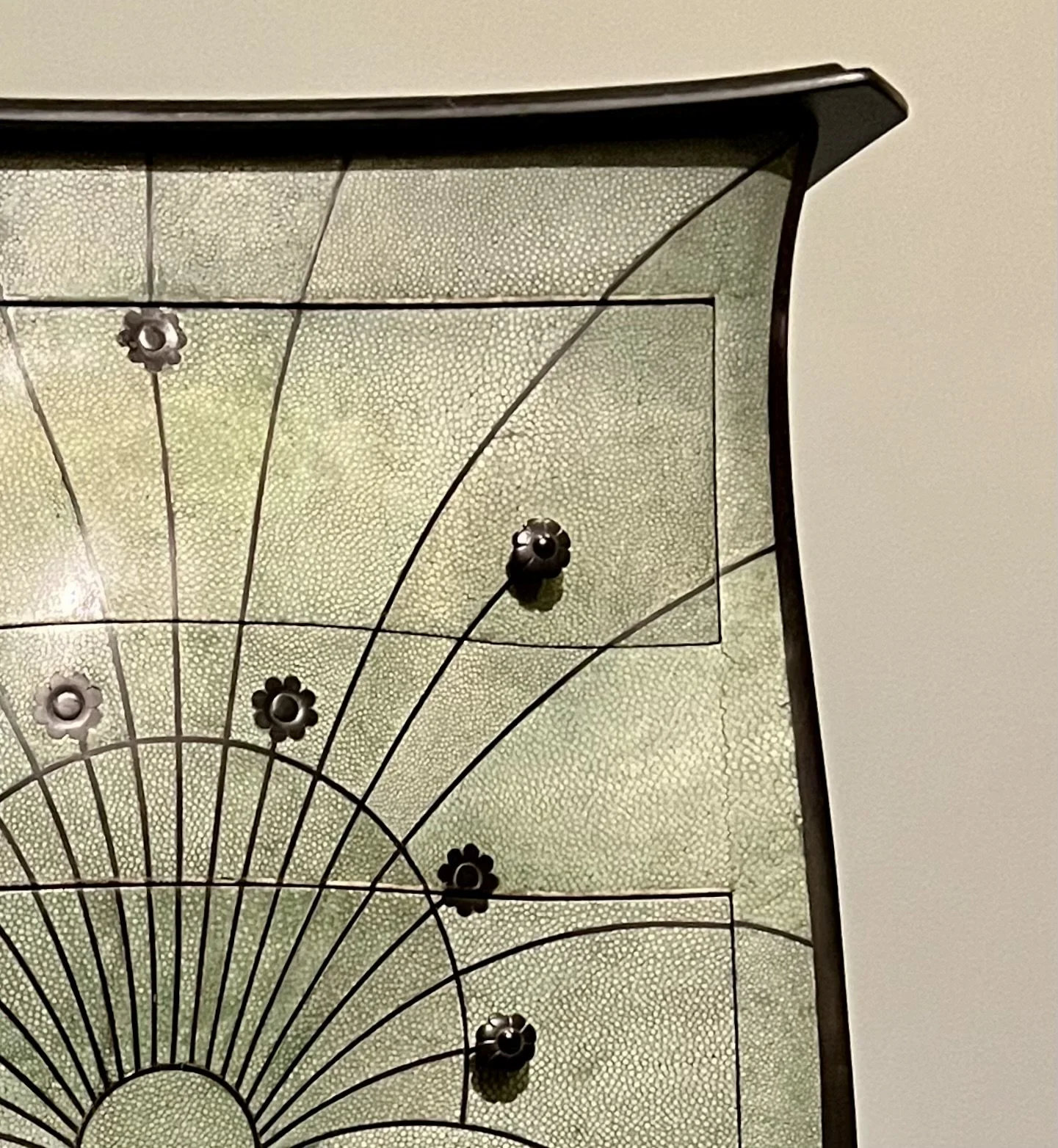 lebeauquifaitdubien_mobilier-art-déco_pau- iribe.jpeg