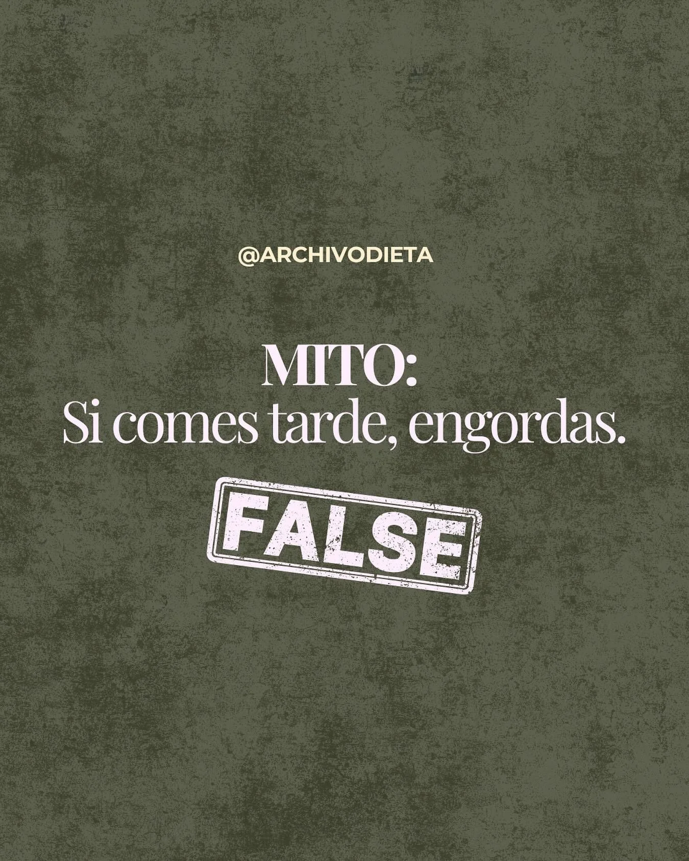 ❌ FALSO: tu cuerpo no sabe qu&eacute; hora es.

No engordas por la hora, sino por el exceso cal&oacute;rico total del d&iacute;a. Comer de noche solo influye si eso te lleva a comer m&aacute;s de lo que necesitas.

💡 Lo que s&iacute; importa:
- Dorm