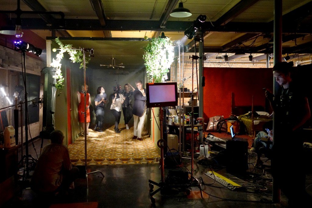 Behind-the-scenes view of a film shoot of John Aylward's Oblivion.