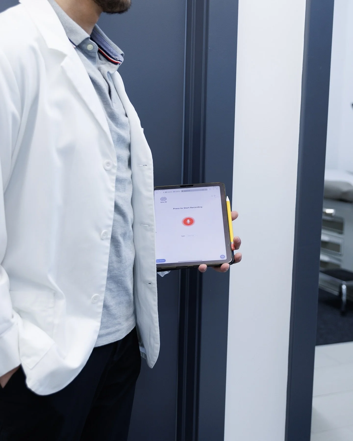 On the move, but never missing a note.
Sina Ai works wherever you do. Seamlessly on tablet, mobile, or desktop.Fast. Flexible. Built for the pace of real practice.
#SinaAi #HealthcareMobility #HealthTech