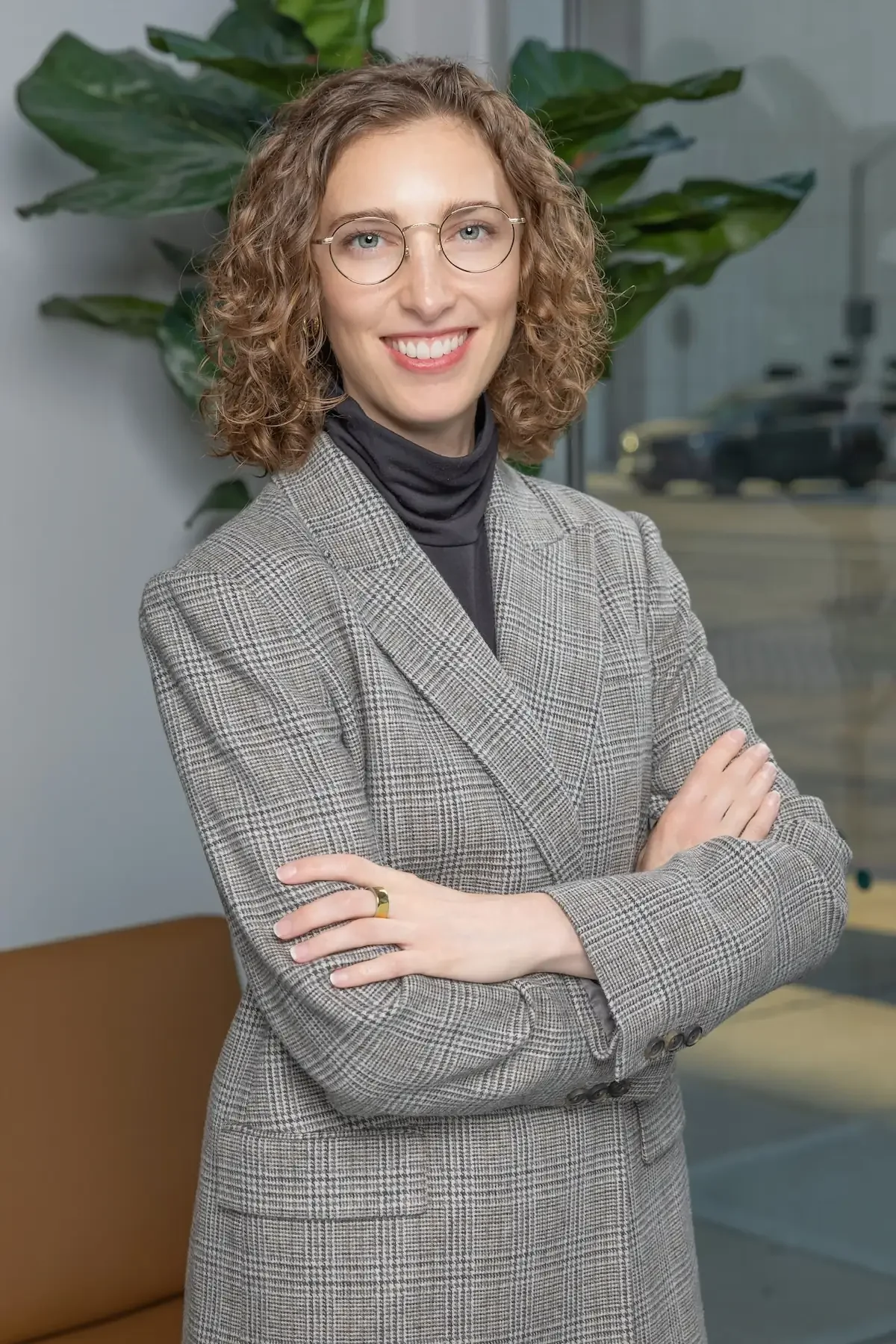 Dr. Erin Duralde, MD, office headshot — One Medical menopause faculty for OncoMenopause CME