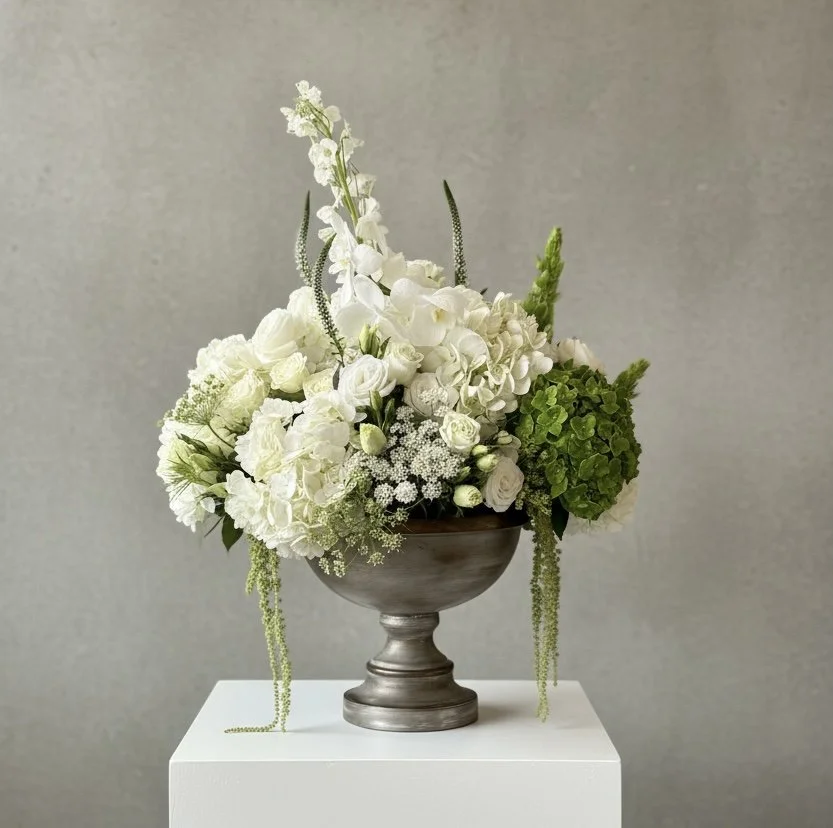 Simple Event Design & Floral Arrangements