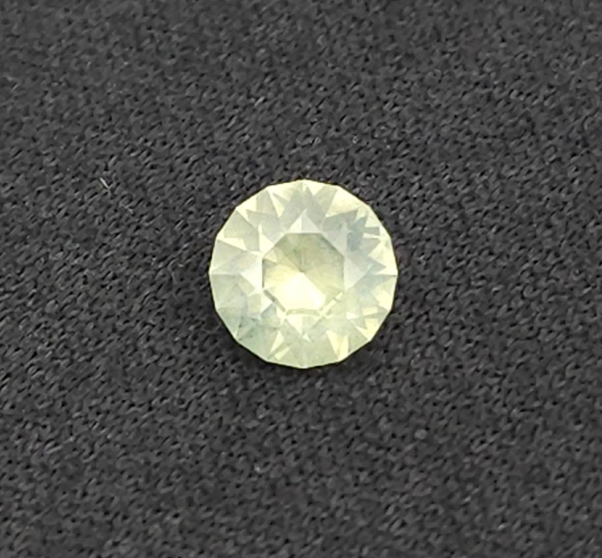 Montana-Sapphire-yellow-green-1.jpg