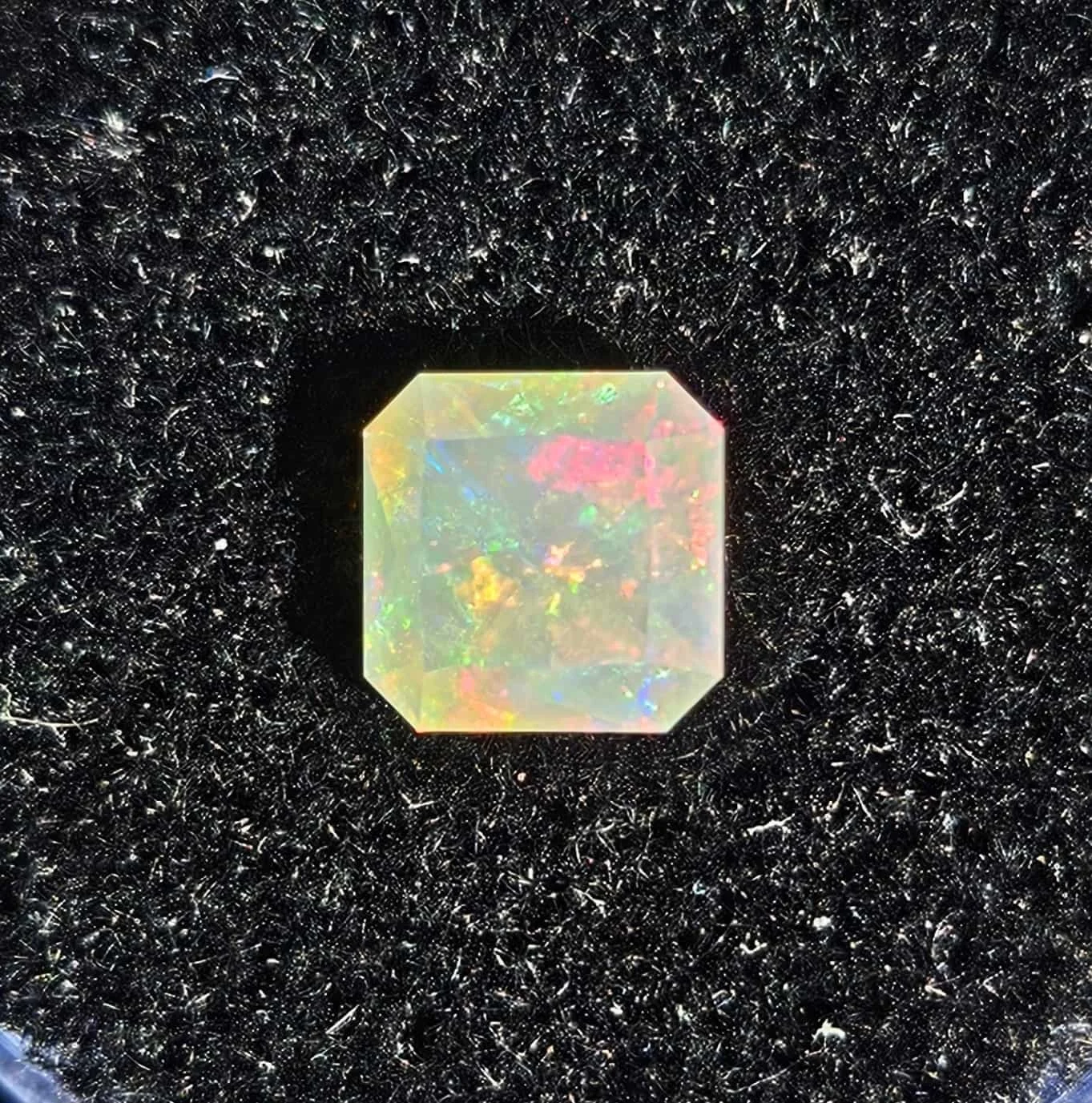 Faceting Opal