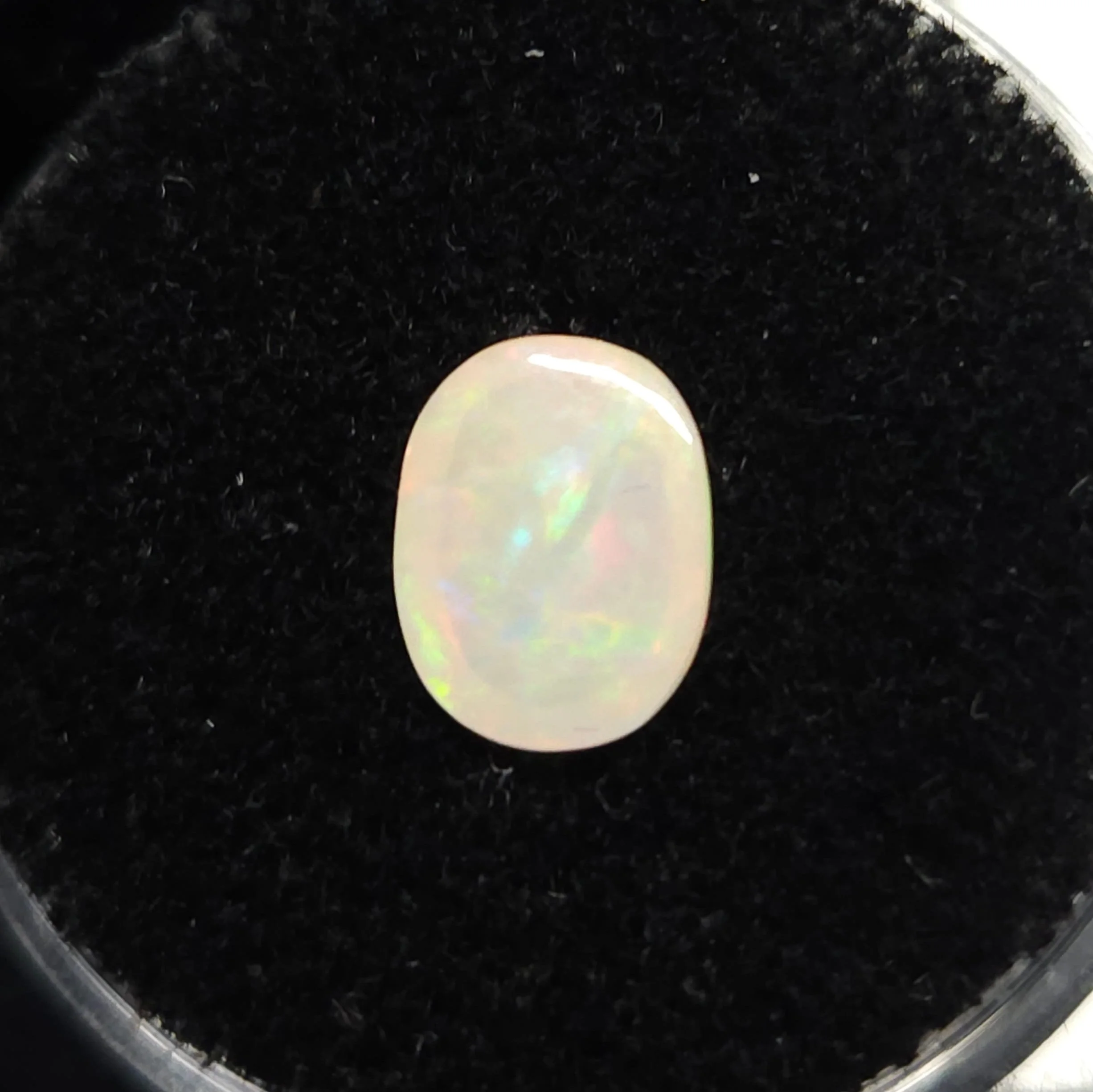 ethiopian-opal-oval-cabachon-p2.jpg