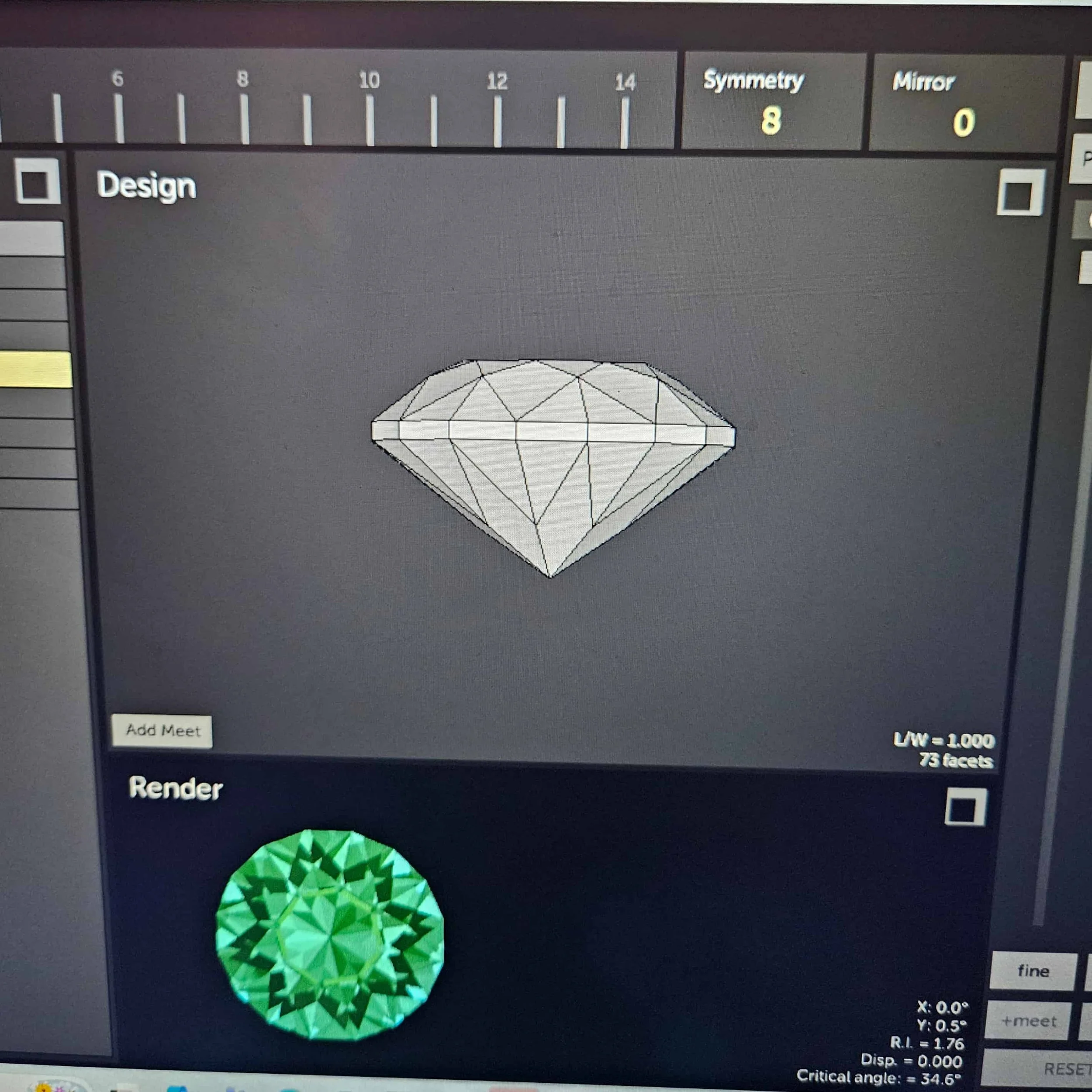 Computer screen displaying a 3D diamond model of a gemstone design. The interface shows settings for symmetry, mirror, and mesh details, with various numerical values and options on the sides.
